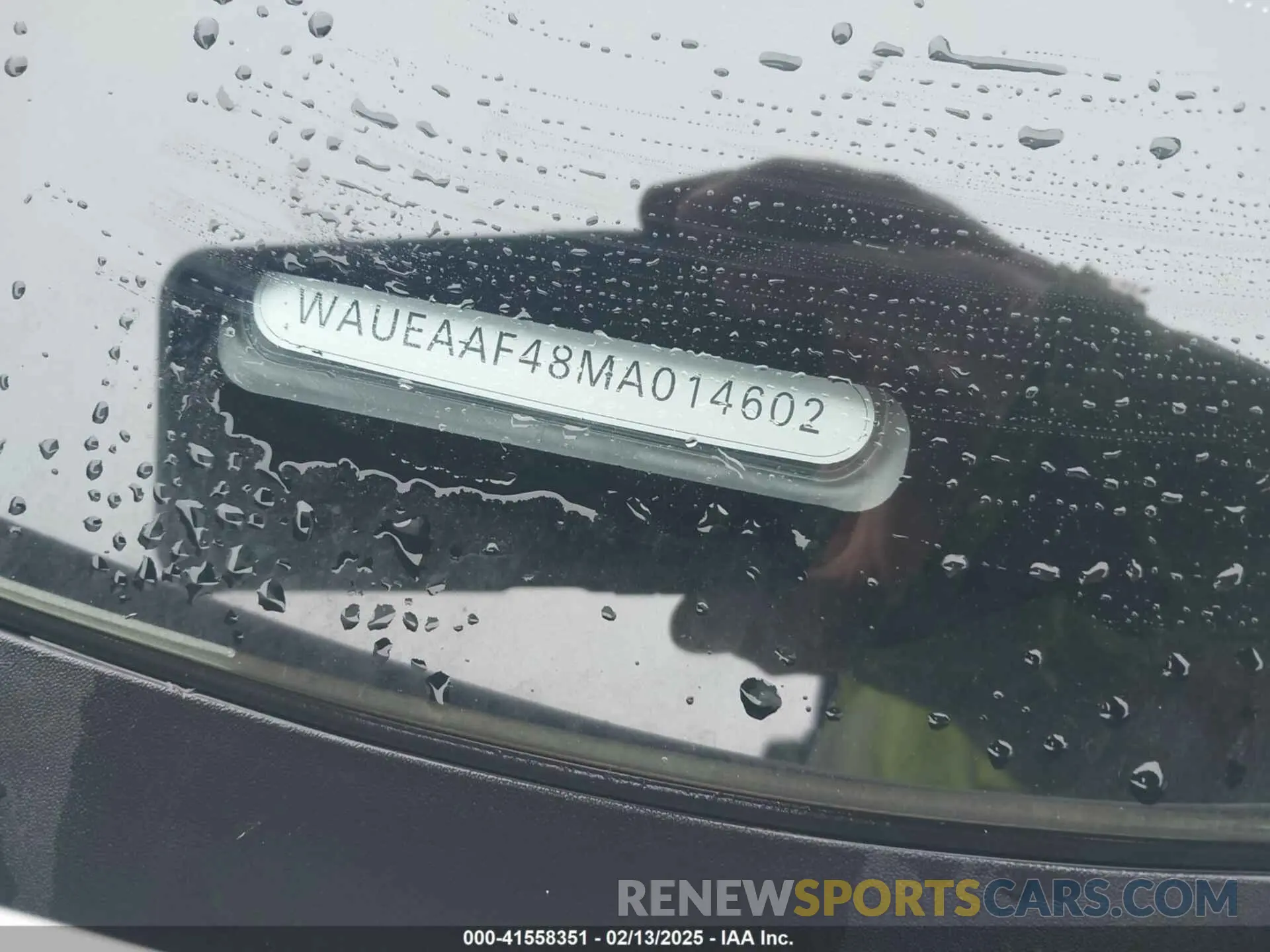 17 Фотография поврежденного автомобиля WAUEAAF48MA014602 AUDI A4 2021
