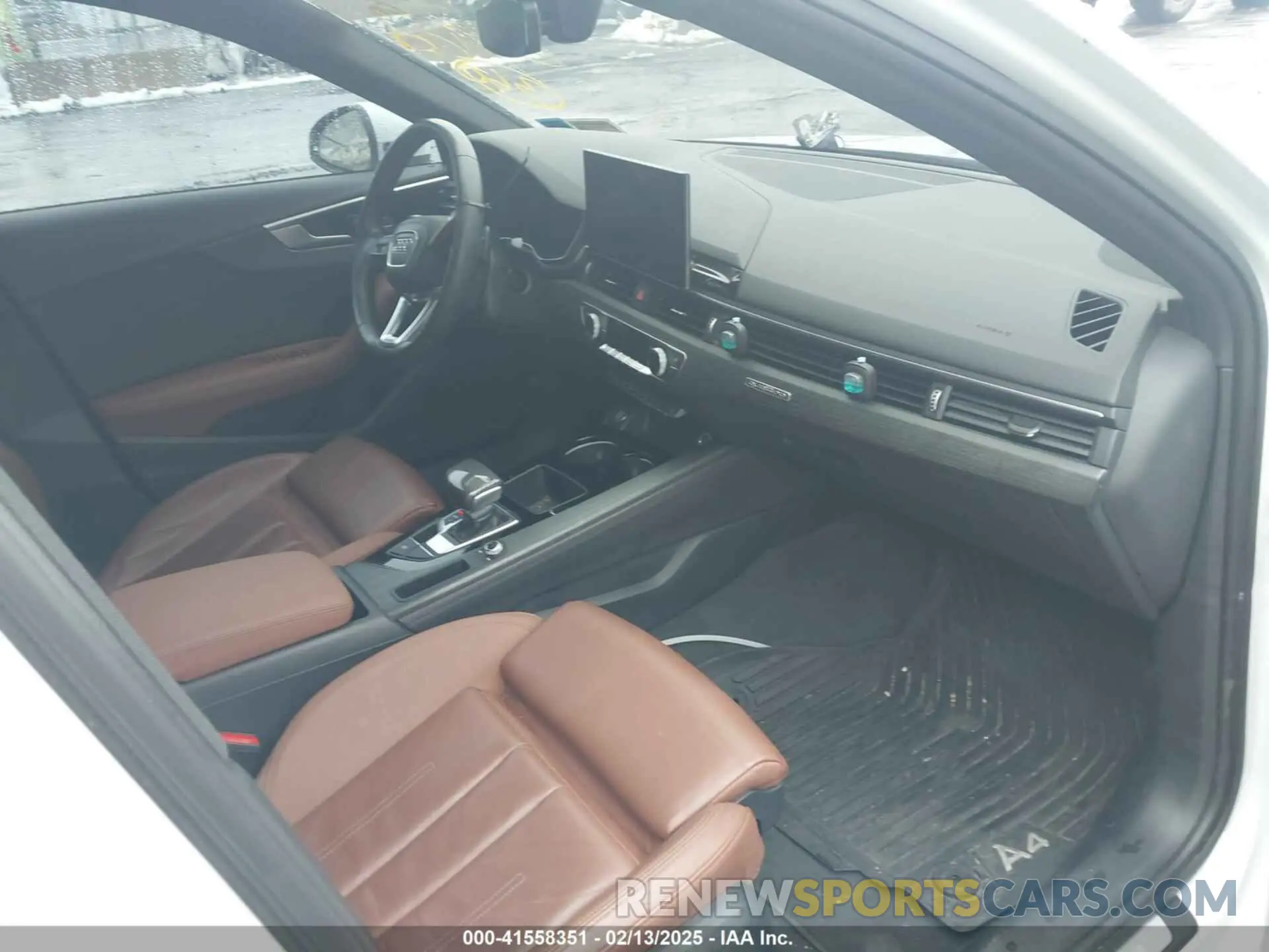 5 Фотография поврежденного автомобиля WAUEAAF48MA014602 AUDI A4 2021