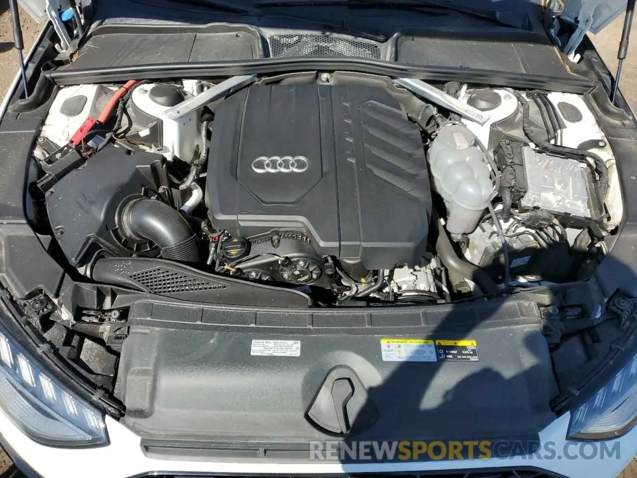 11 Фотография поврежденного автомобиля WAUFAAF4XMA075566 AUDI A4 2021