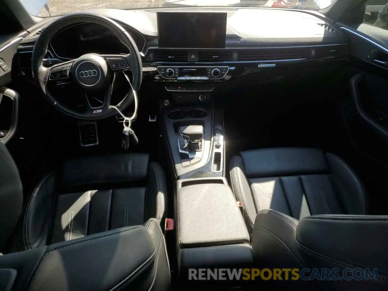 8 Фотография поврежденного автомобиля WAUFAAF4XMA075566 AUDI A4 2021