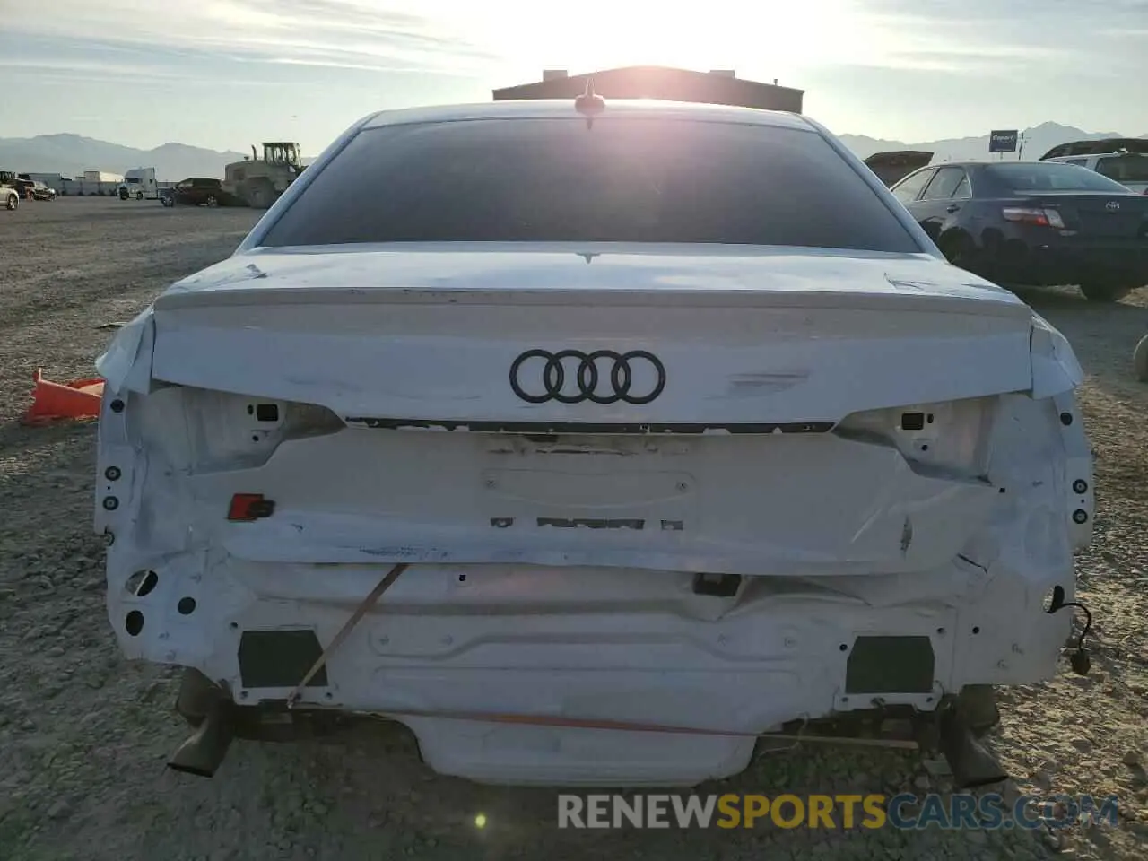 6 Фотография поврежденного автомобиля WAUEAAF40NN006410 AUDI A4 2022