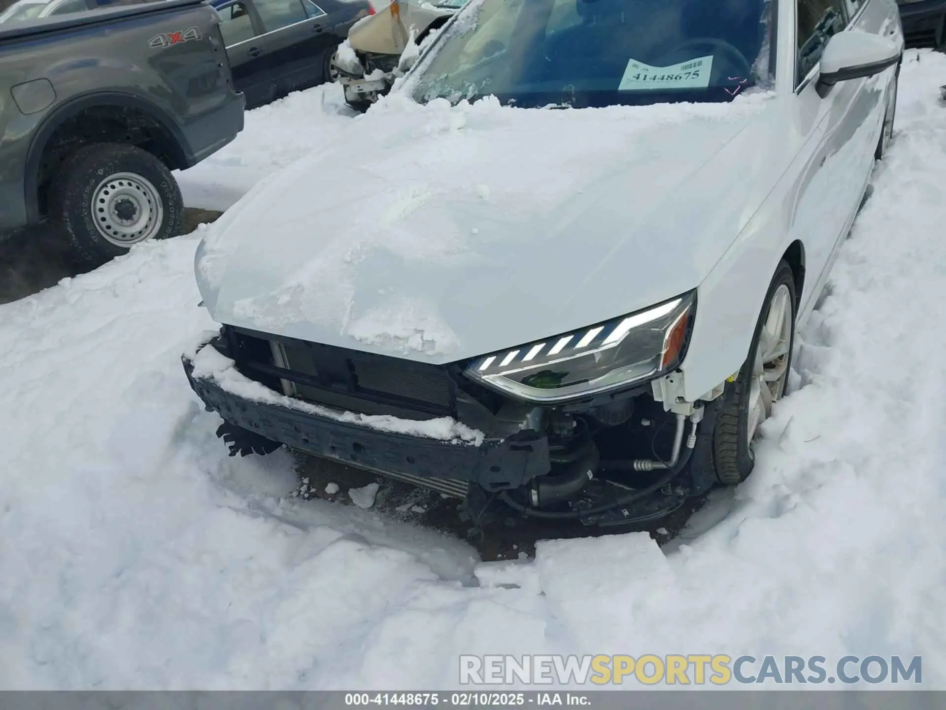 6 Фотография поврежденного автомобиля WAUEAAF40NN010683 AUDI A4 2022