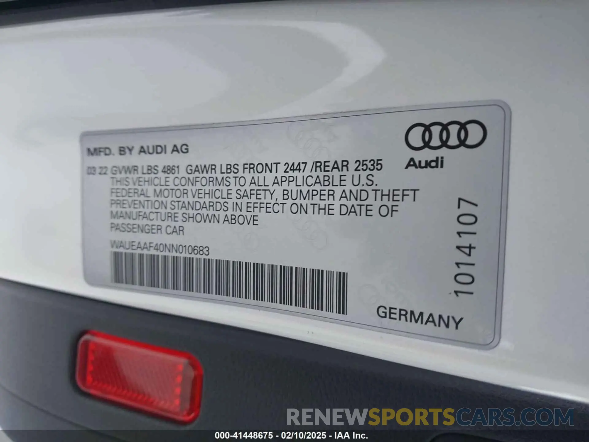 9 Фотография поврежденного автомобиля WAUEAAF40NN010683 AUDI A4 2022