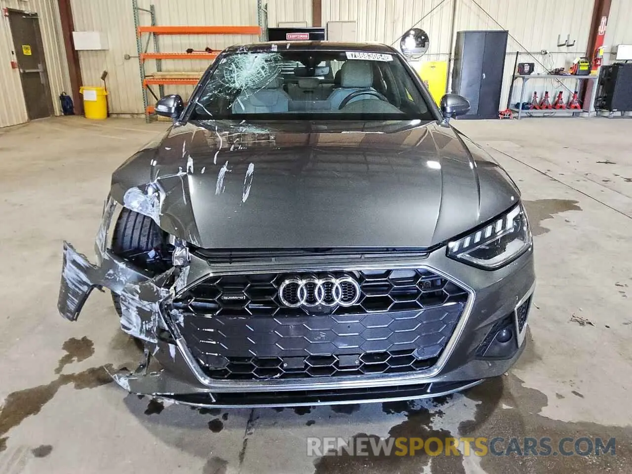 5 Фотография поврежденного автомобиля WAUEAAF40NN015284 AUDI A4 2022