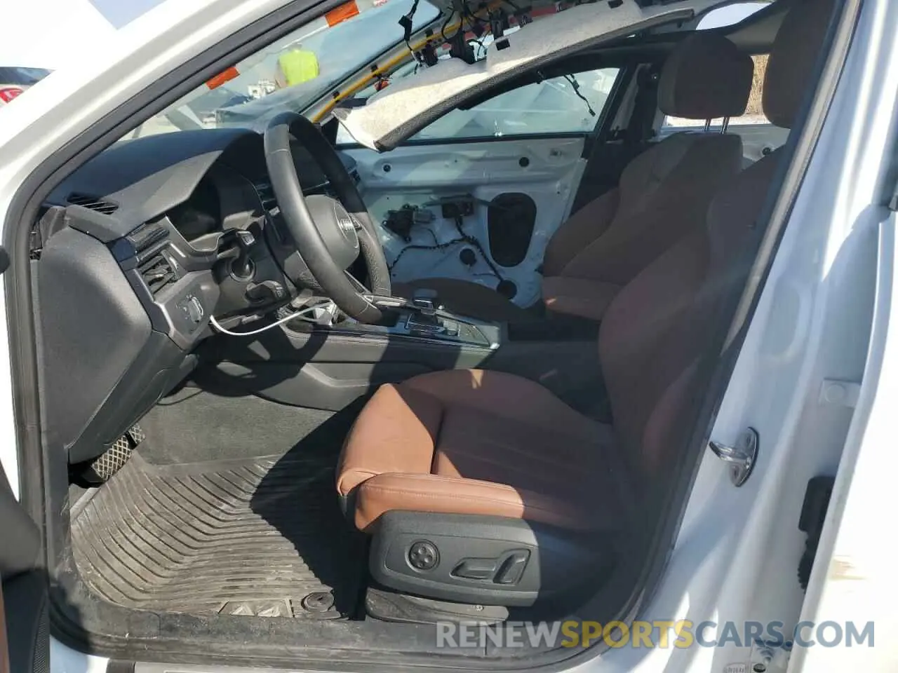 7 Photograph of a damaged car WAUEAAF42NN013374 AUDI A4 2022