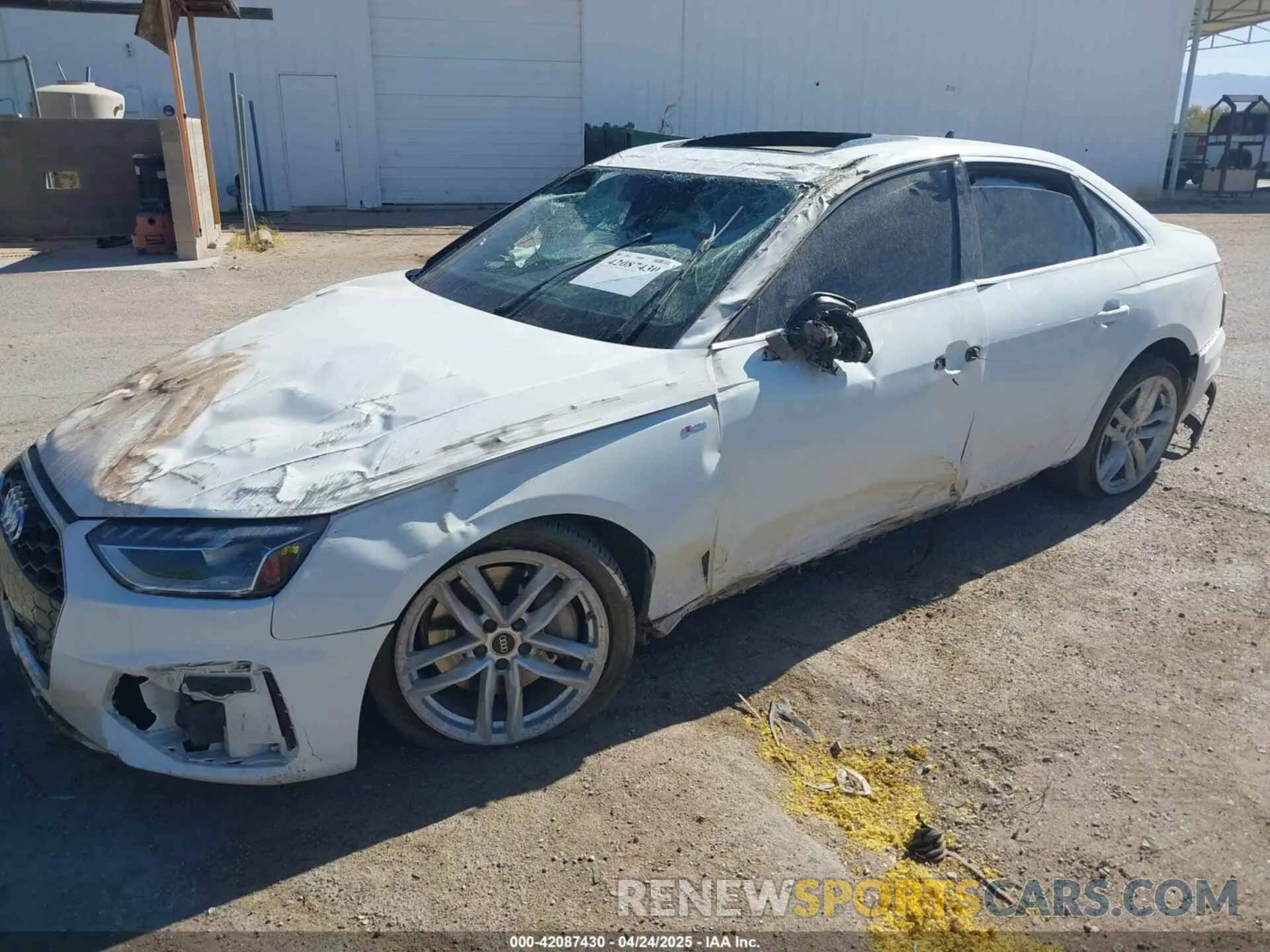 2 Фотография поврежденного автомобиля WAUEAAF45NN013501 AUDI A4 2022