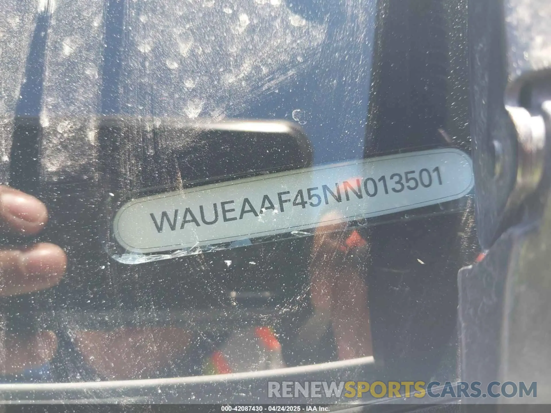 9 Фотография поврежденного автомобиля WAUEAAF45NN013501 AUDI A4 2022