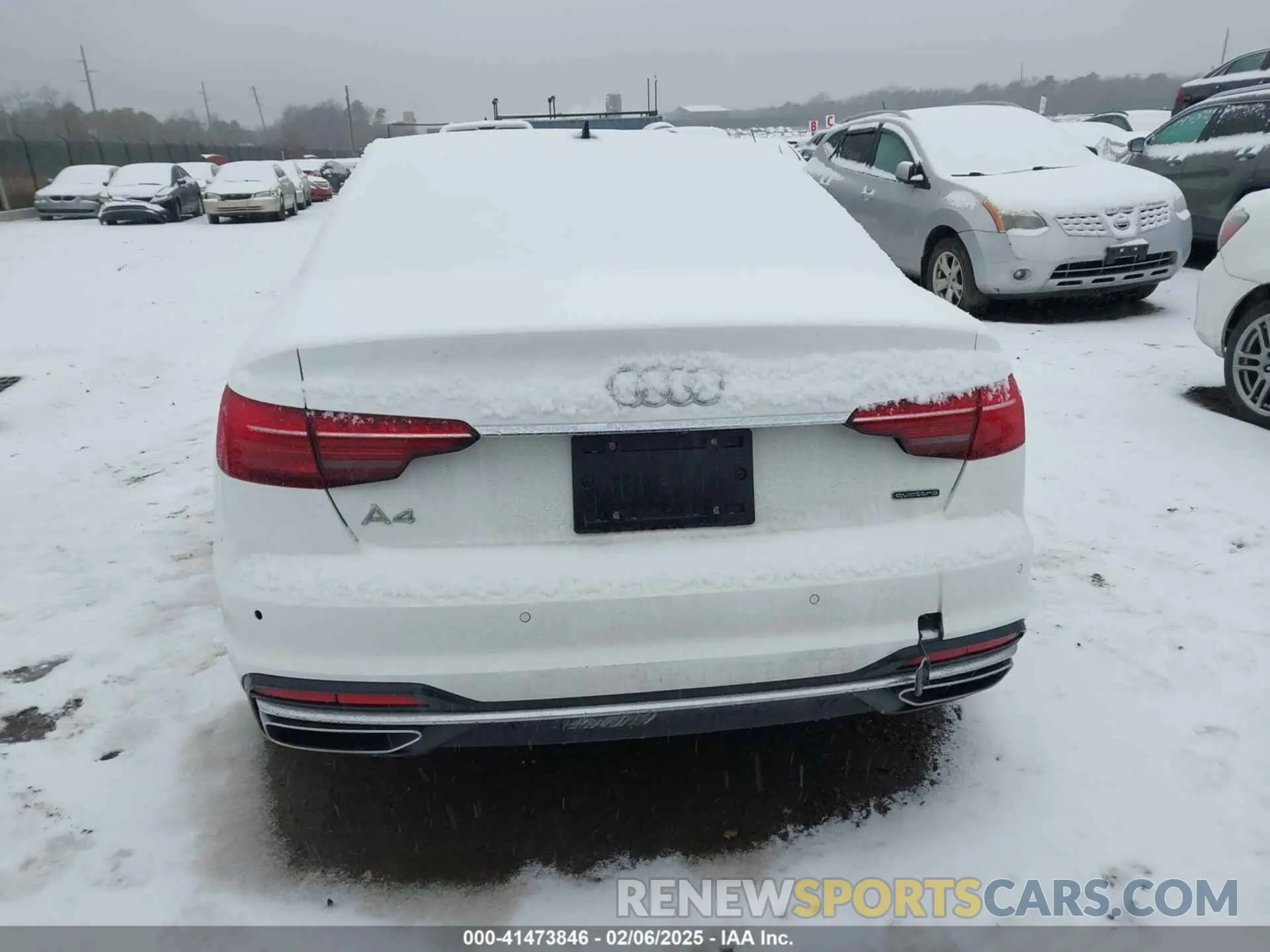 16 Photograph of a damaged car WAUEAAF48NN011774 AUDI A4 2022
