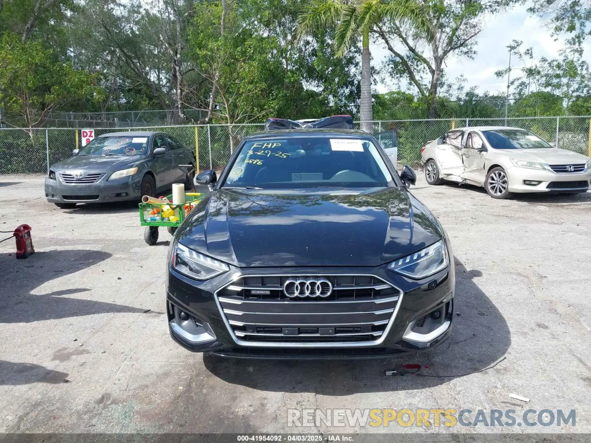 12 Фотография поврежденного автомобиля WAUABAF47PN006886 AUDI A4 2023
