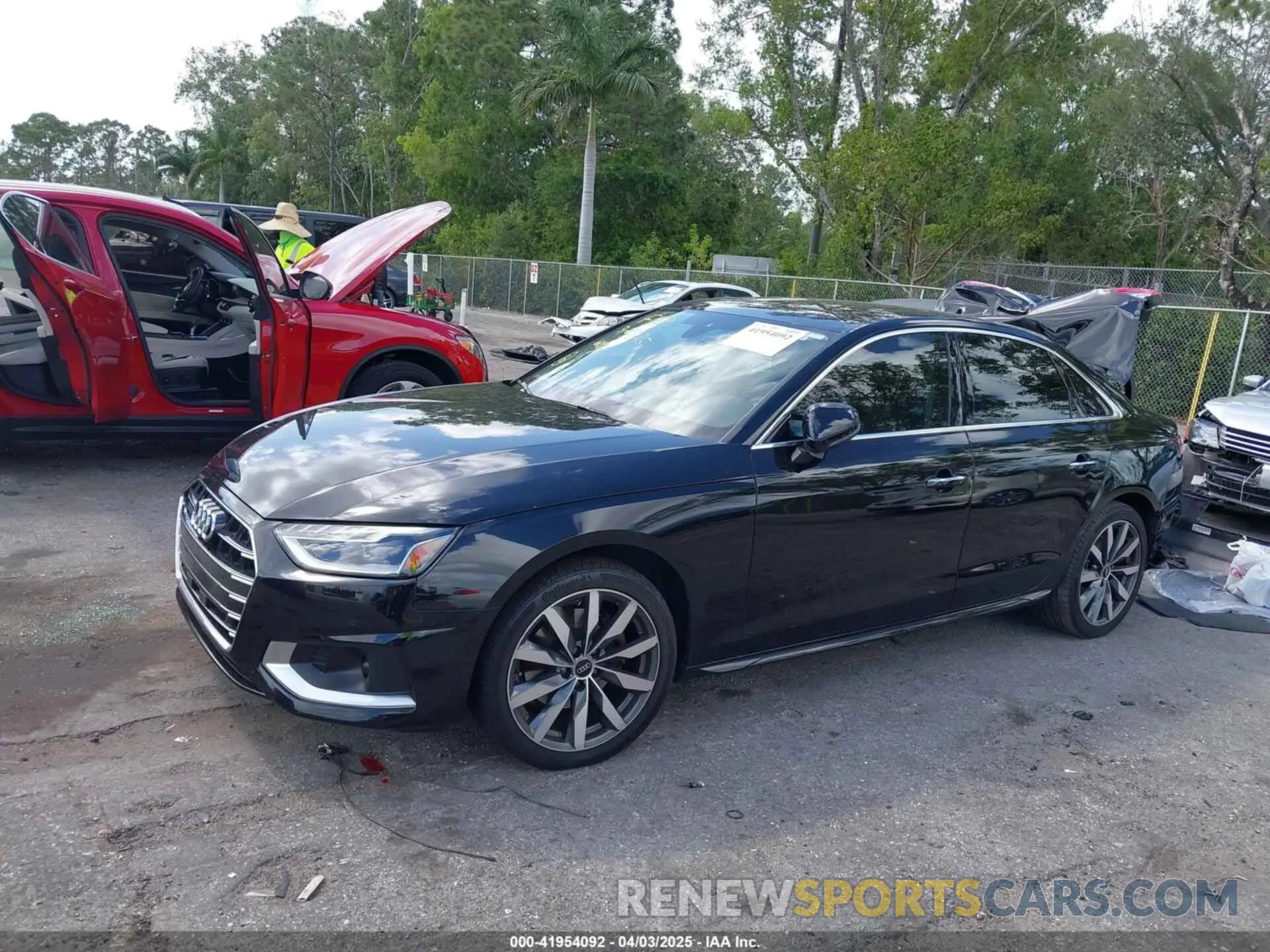 2 Фотография поврежденного автомобиля WAUABAF47PN006886 AUDI A4 2023