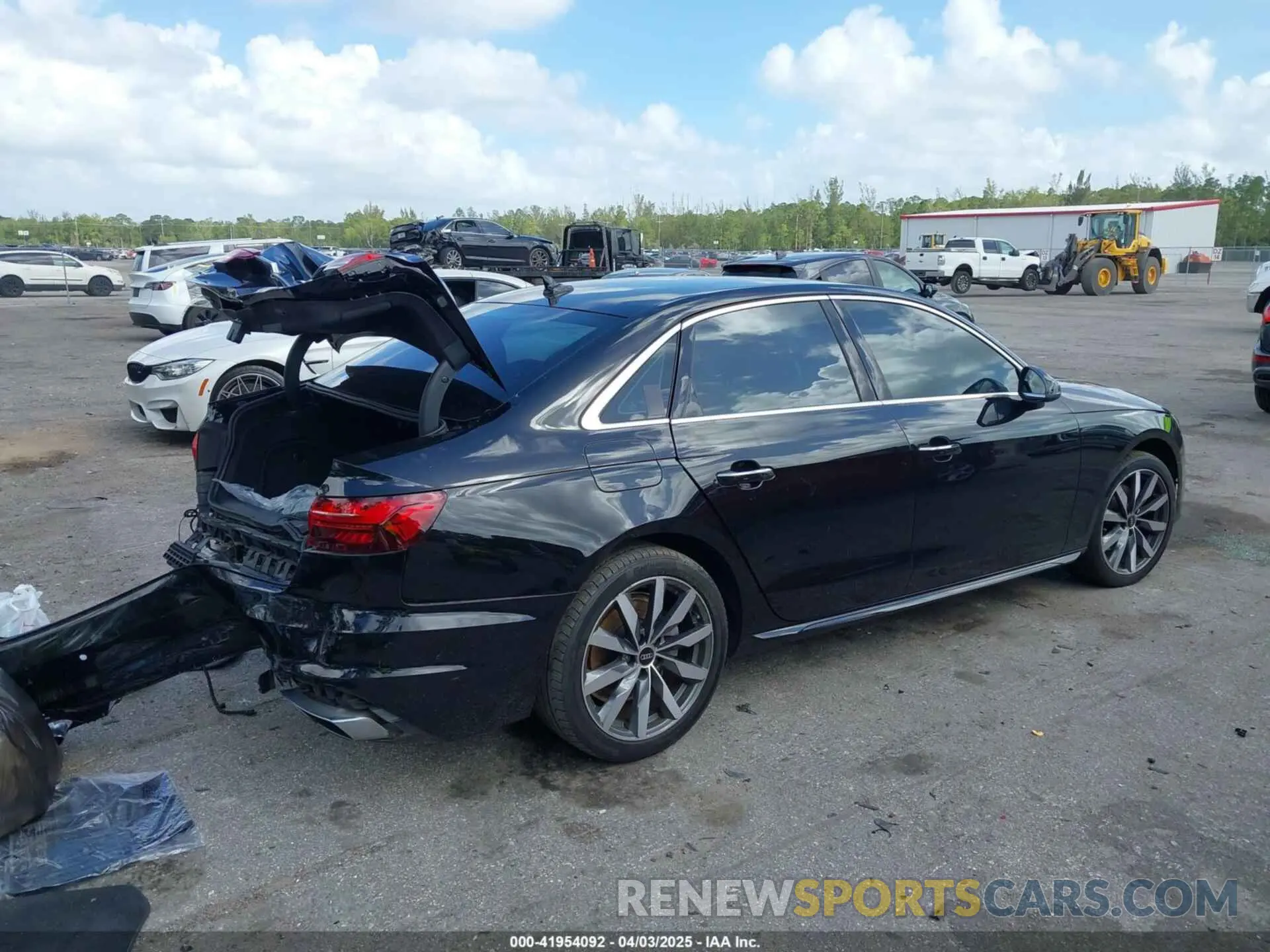 4 Фотография поврежденного автомобиля WAUABAF47PN006886 AUDI A4 2023