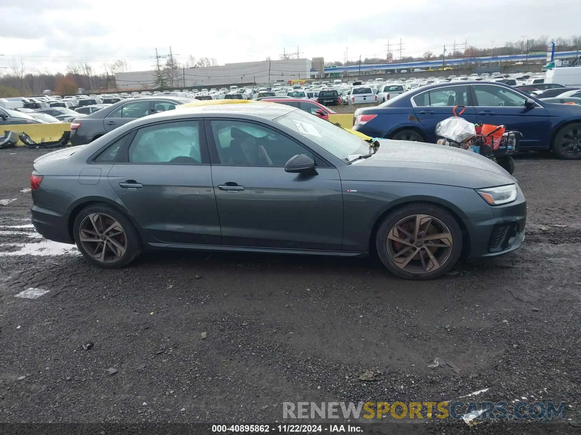 13 Фотография поврежденного автомобиля WAUEAAF41PA008242 AUDI A4 2023
