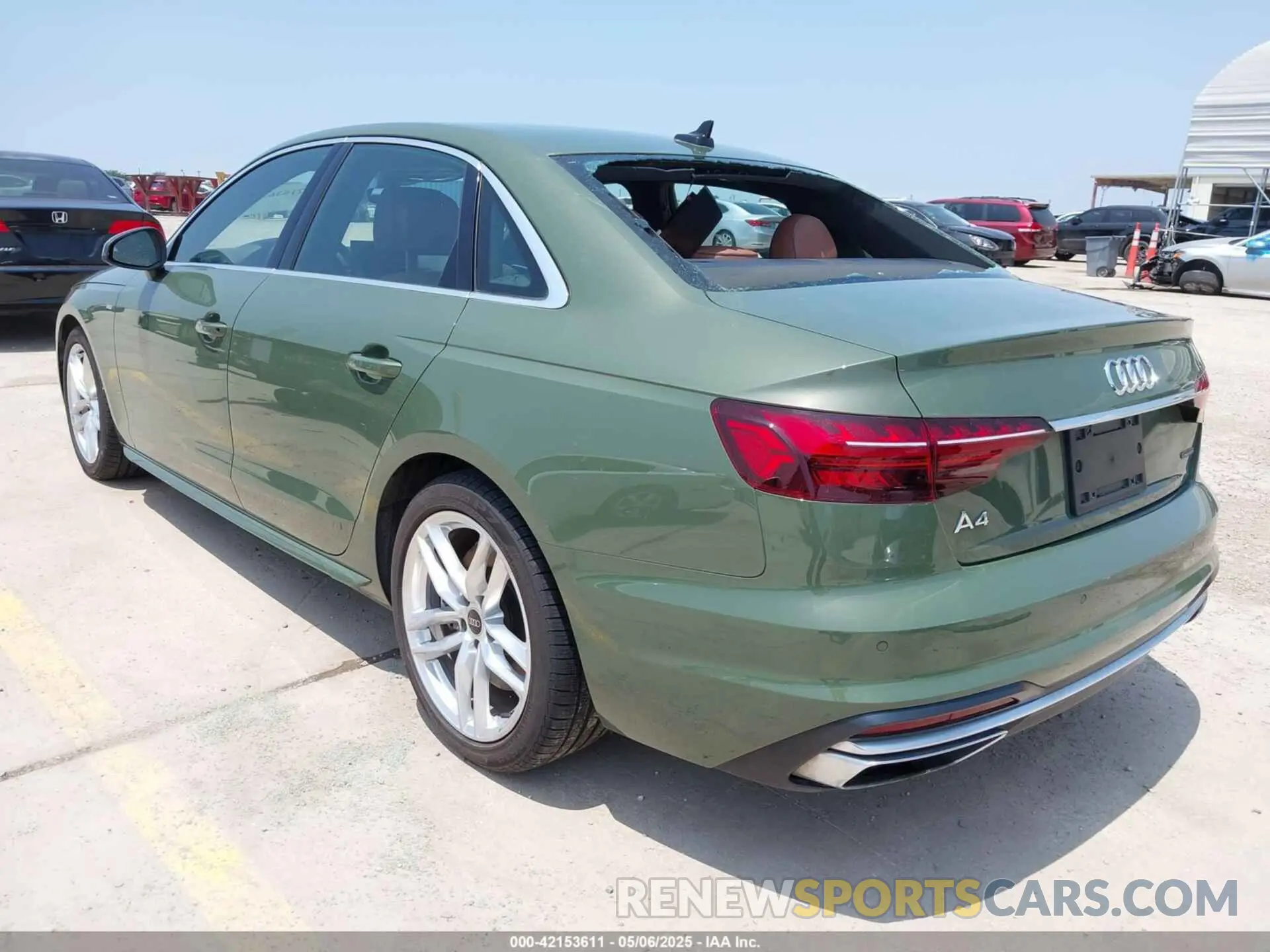 3 Фотография поврежденного автомобиля WAUEAAF45PN006549 AUDI A4 2023
