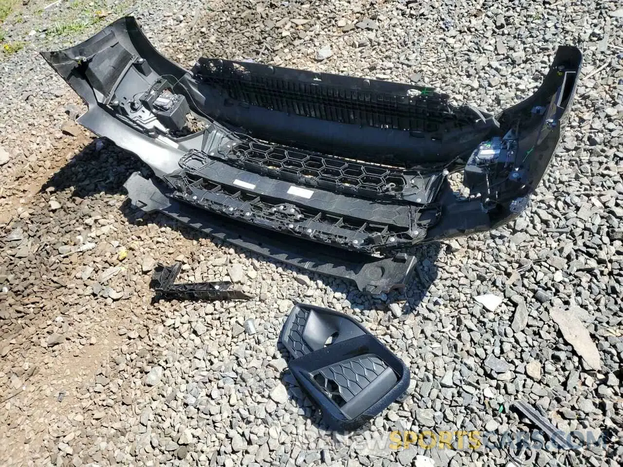 12 Фотография поврежденного автомобиля WAUEAAF47PA005572 AUDI A4 2023