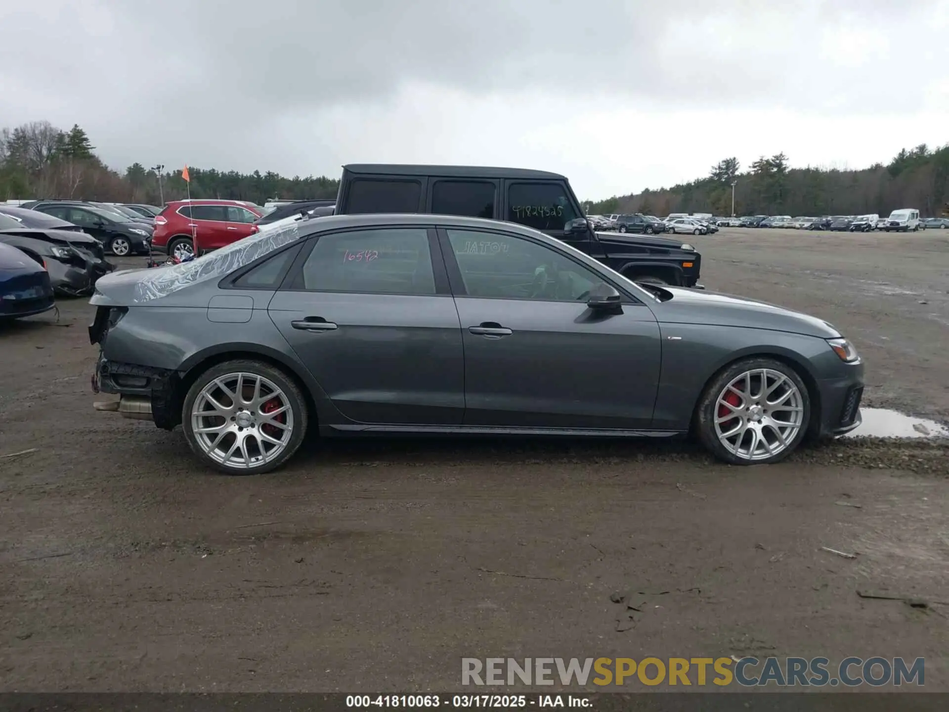 14 Фотография поврежденного автомобиля WAUEAAF47PA008598 AUDI A4 2023