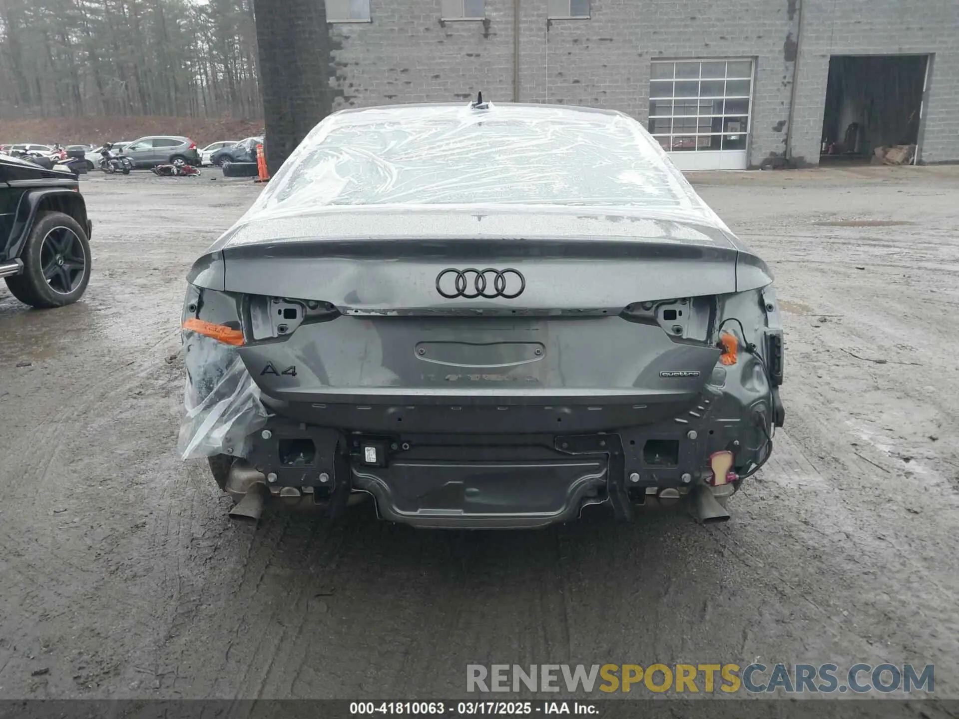 17 Фотография поврежденного автомобиля WAUEAAF47PA008598 AUDI A4 2023