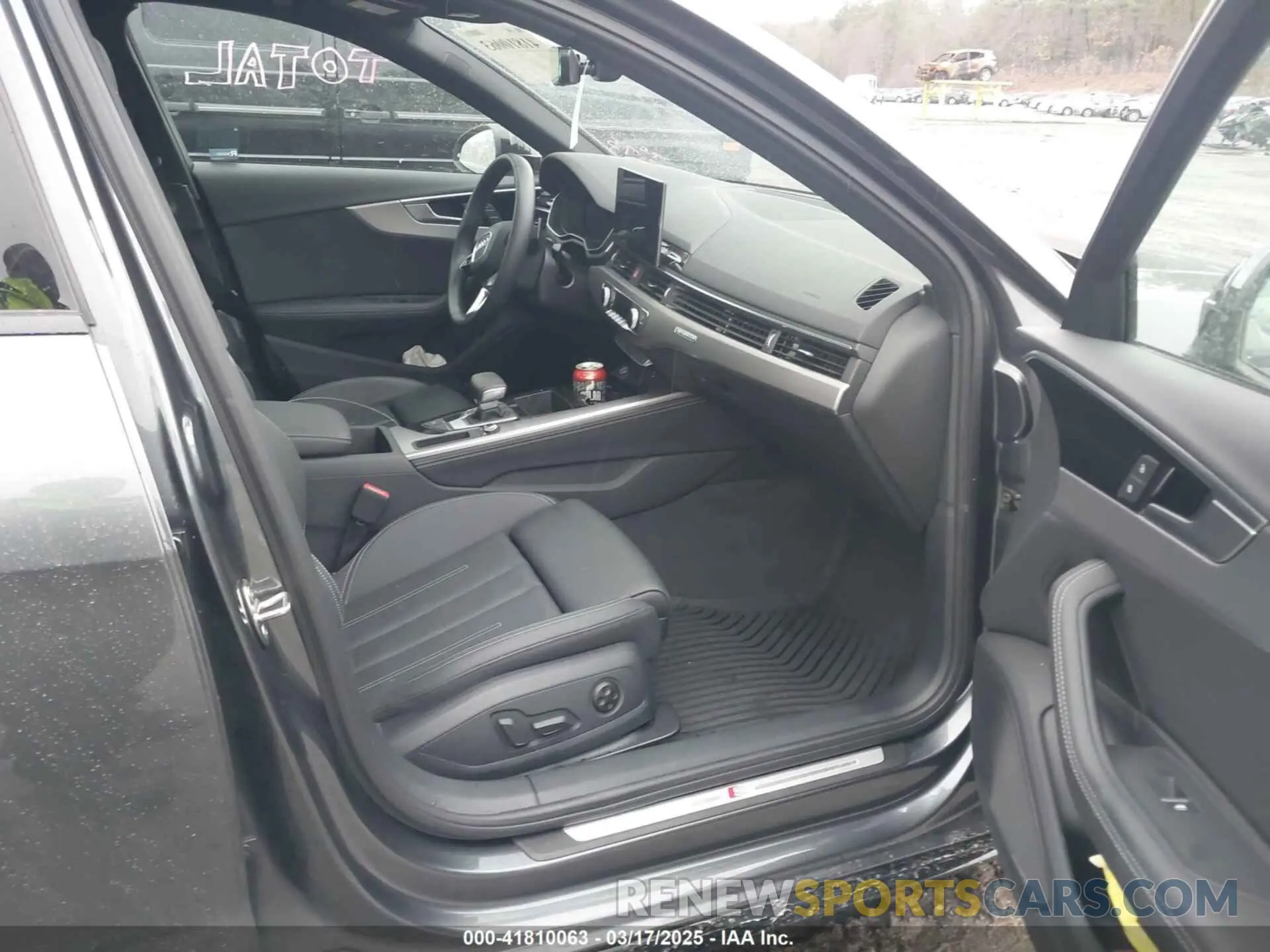 5 Фотография поврежденного автомобиля WAUEAAF47PA008598 AUDI A4 2023