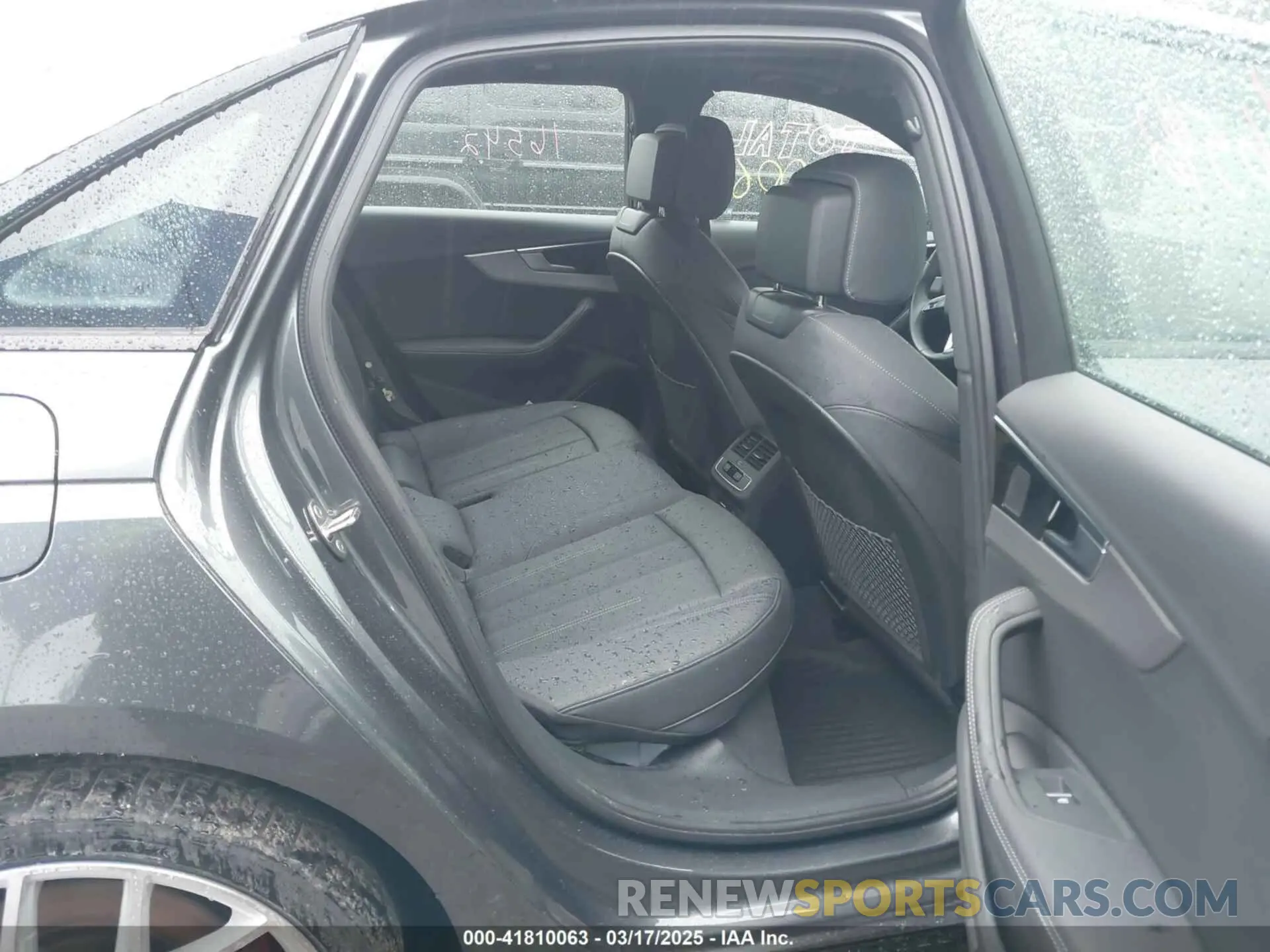 8 Фотография поврежденного автомобиля WAUEAAF47PA008598 AUDI A4 2023