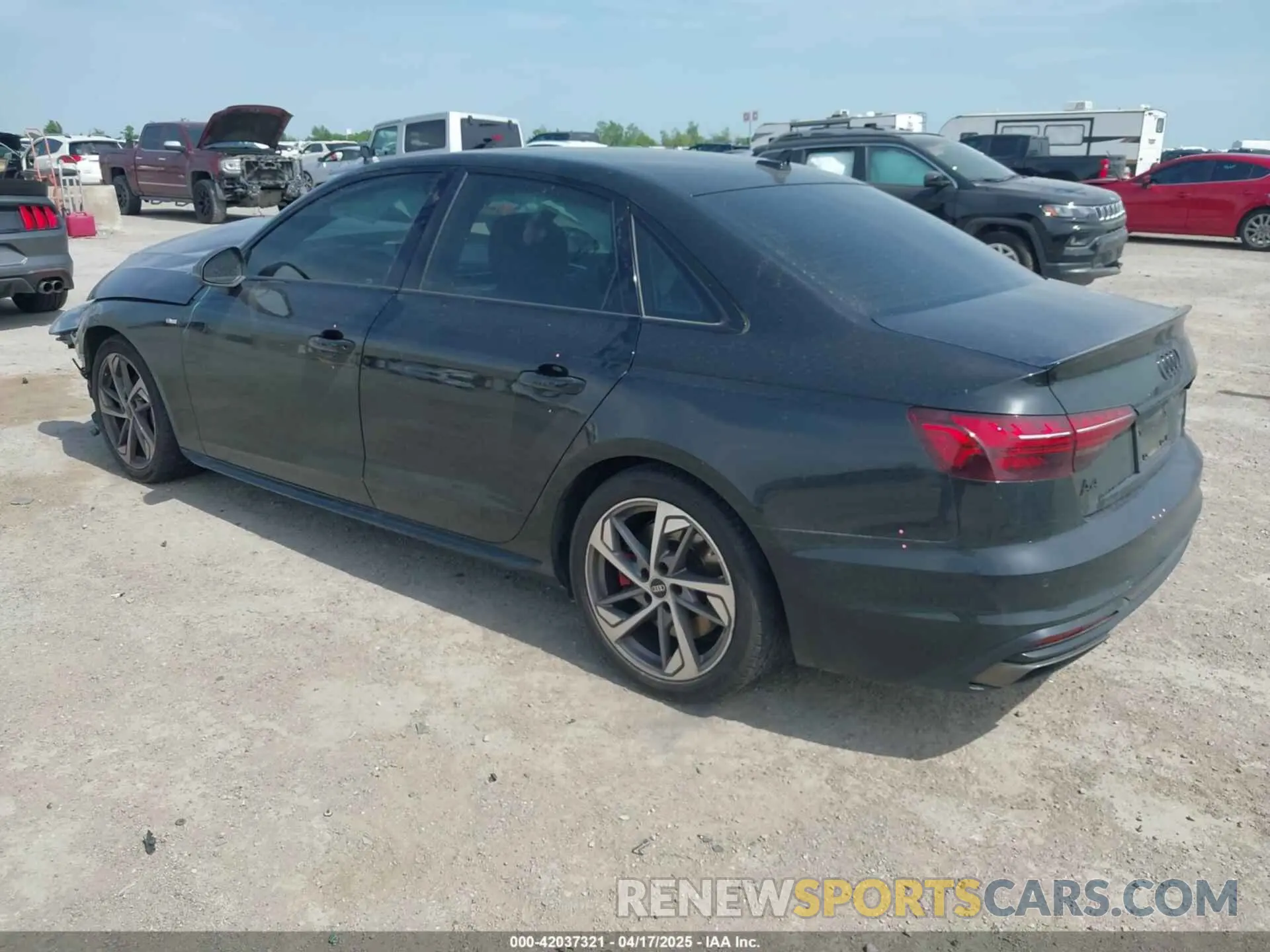 3 Фотография поврежденного автомобиля WAUEAAF48PA009002 AUDI A4 2023