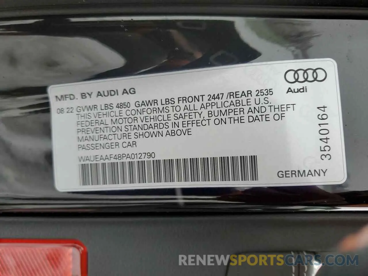 12 Фотография поврежденного автомобиля WAUEAAF48PA012790 AUDI A4 2023