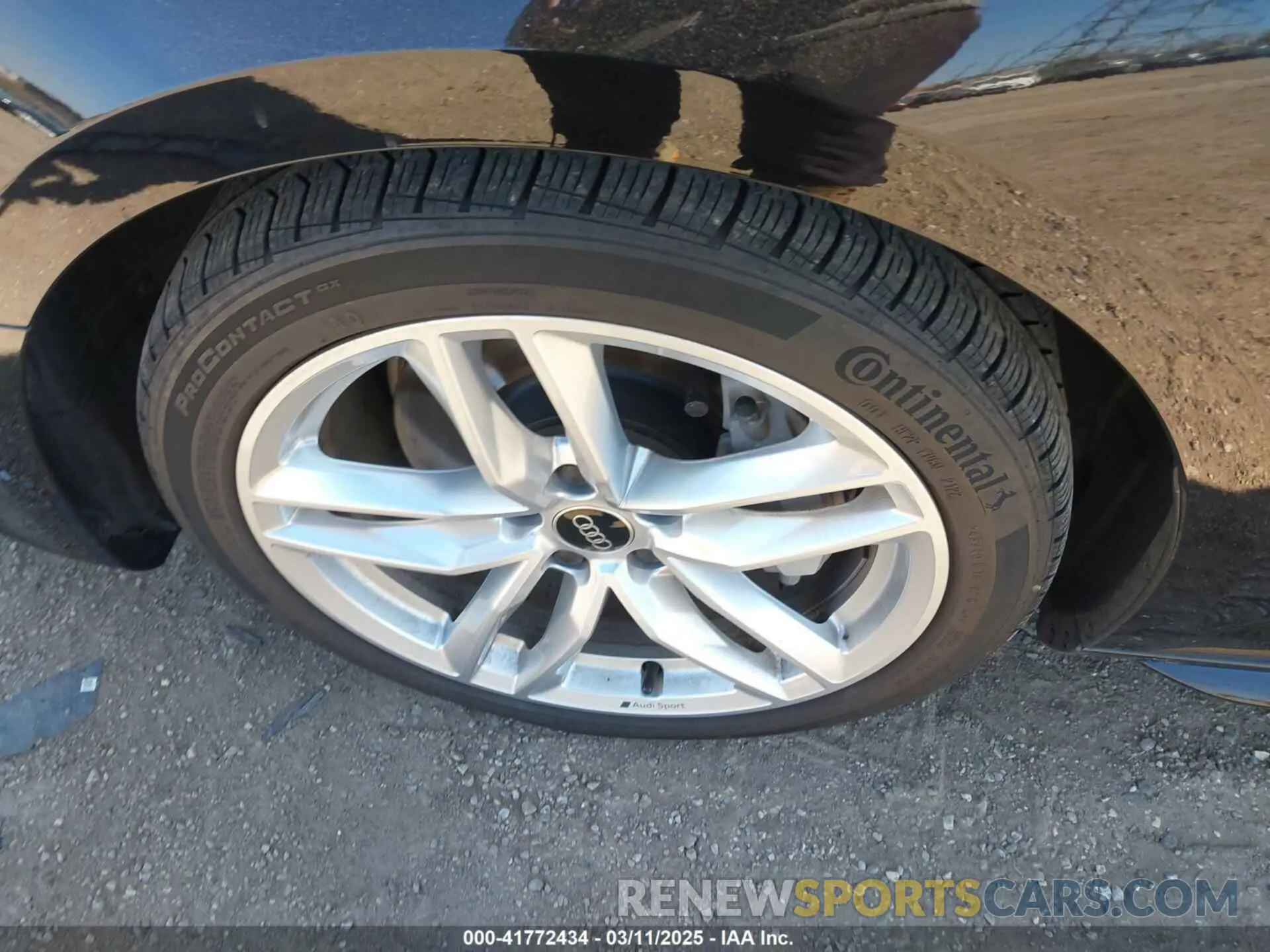 12 Фотография поврежденного автомобиля WAUEAAF49PA001586 AUDI A4 2023