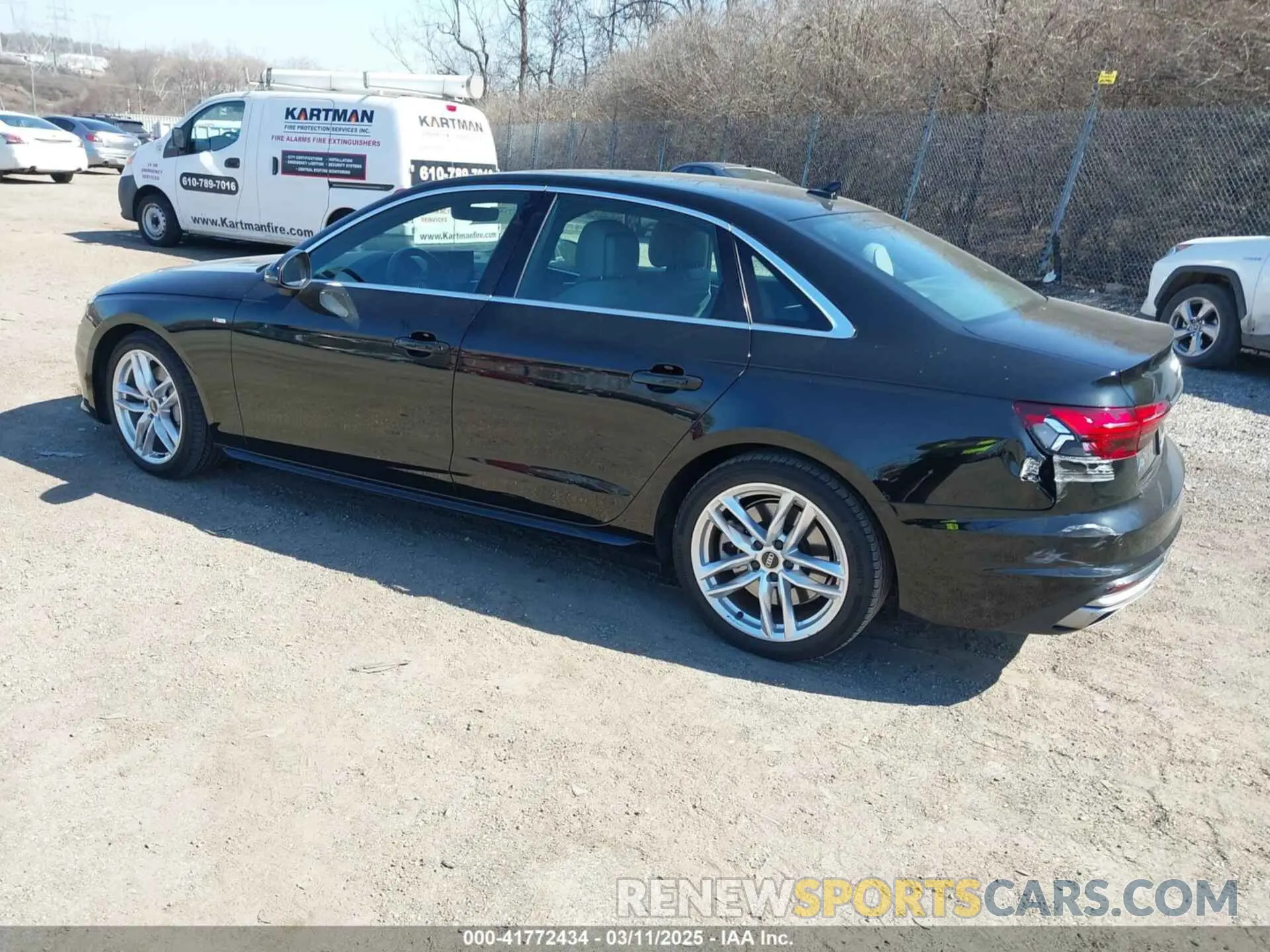 3 Фотография поврежденного автомобиля WAUEAAF49PA001586 AUDI A4 2023