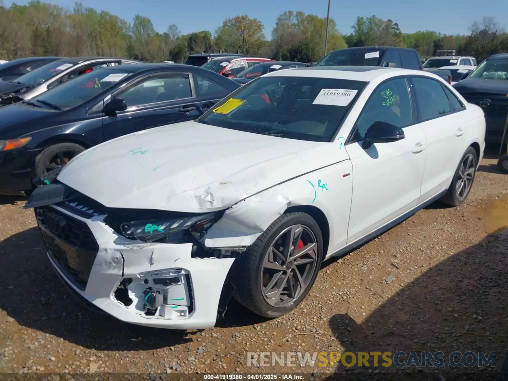 2 Фотография поврежденного автомобиля WAUEAAF49PA026939 AUDI A4 2023