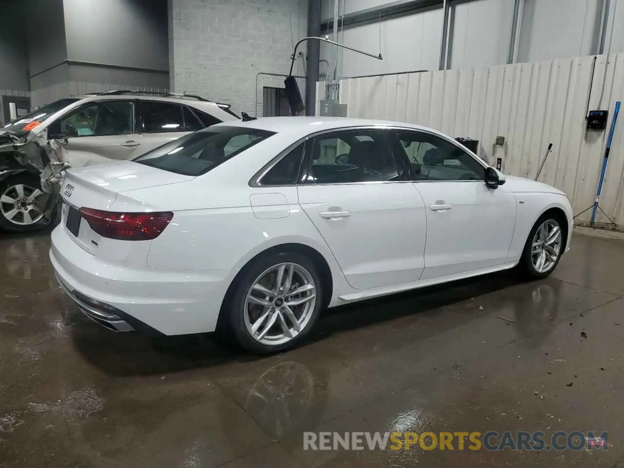 3 Фотография поврежденного автомобиля WAUEAAF49PN006909 AUDI A4 2023