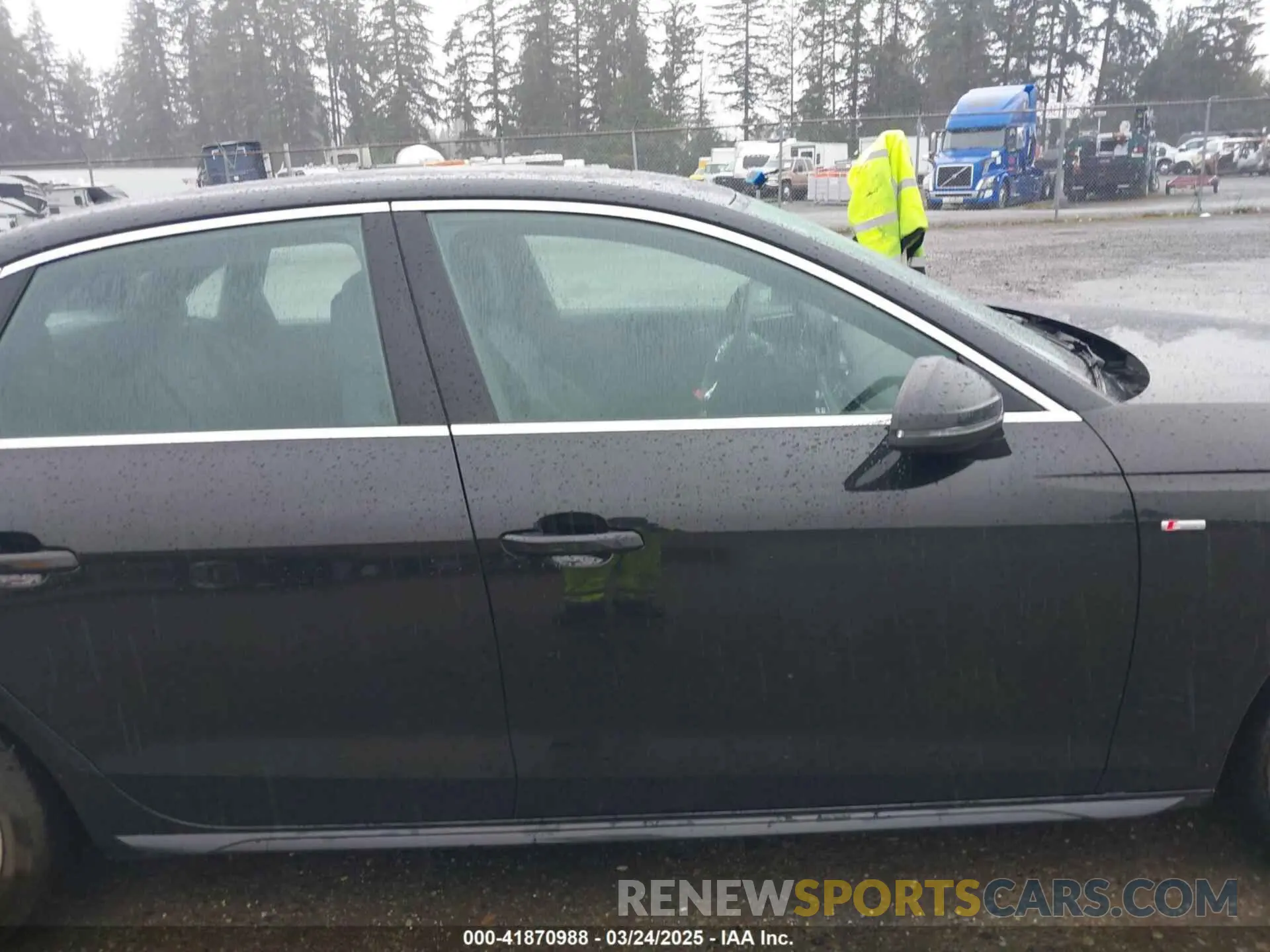 14 Photograph of a damaged car WAUEAAF43RA058319 AUDI A4 2024