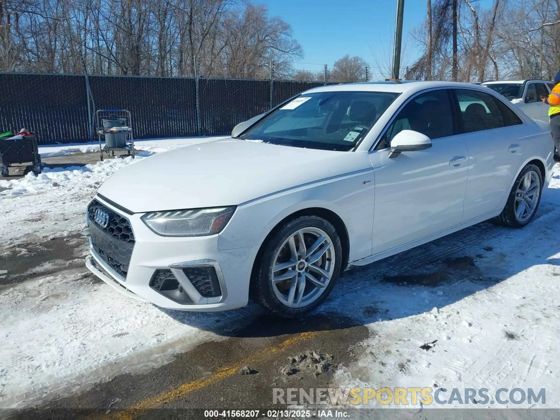 2 Фотография поврежденного автомобиля WAUEAAF44RN006061 AUDI A4 2024