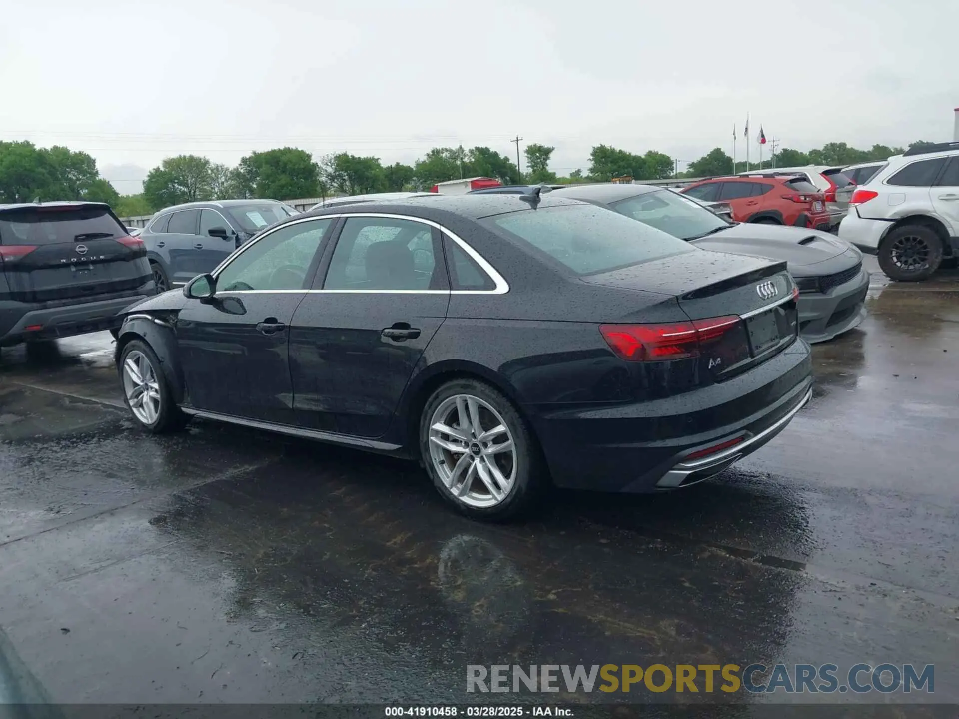 14 Фотография поврежденного автомобиля WAUEAAF45RN010152 AUDI A4 2024