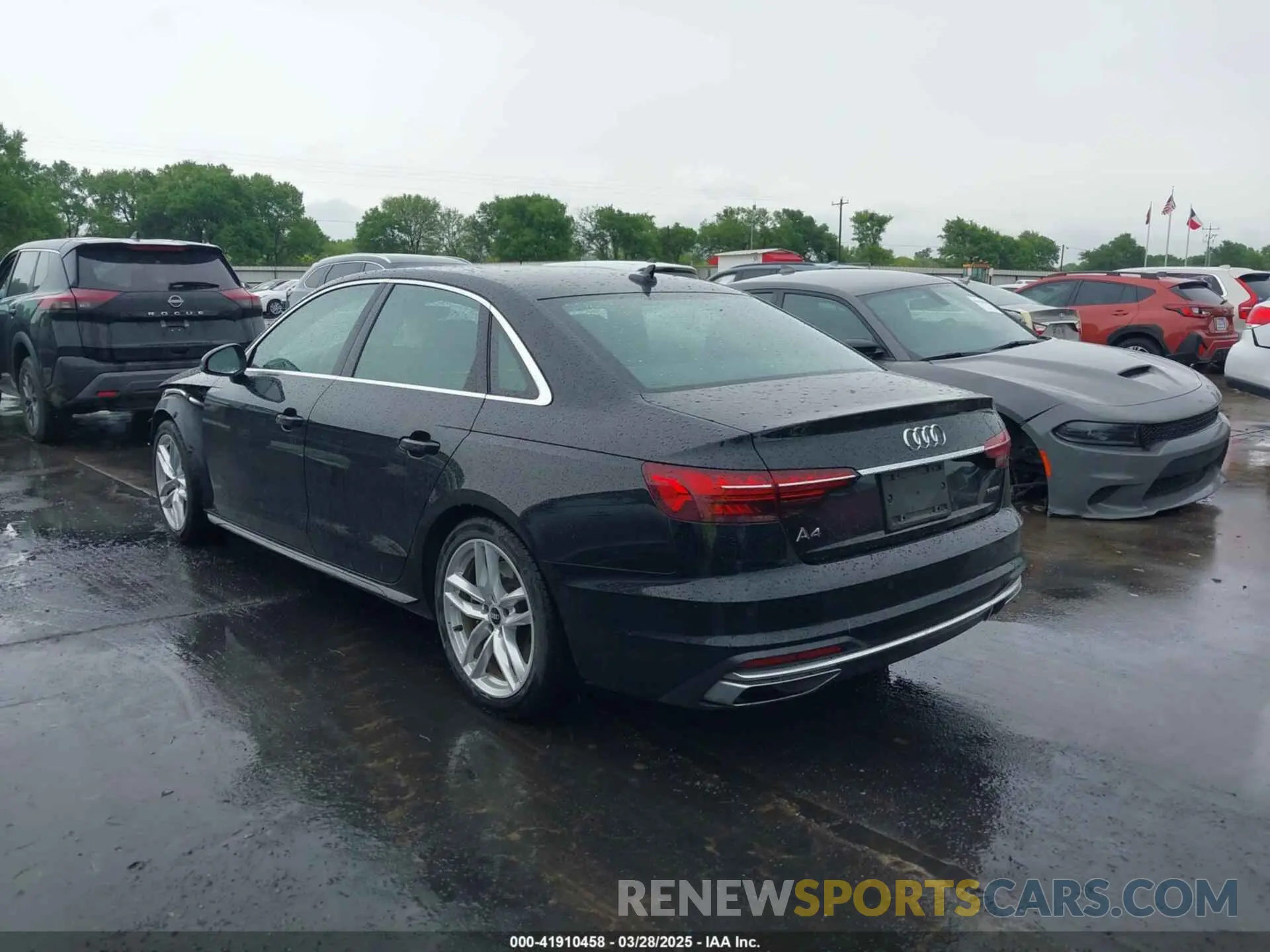 3 Фотография поврежденного автомобиля WAUEAAF45RN010152 AUDI A4 2024