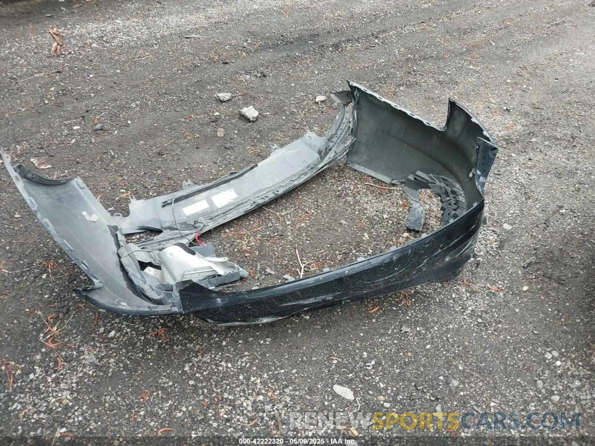 12 Фотография поврежденного автомобиля WAUEAAF47RN015613 AUDI A4 2024