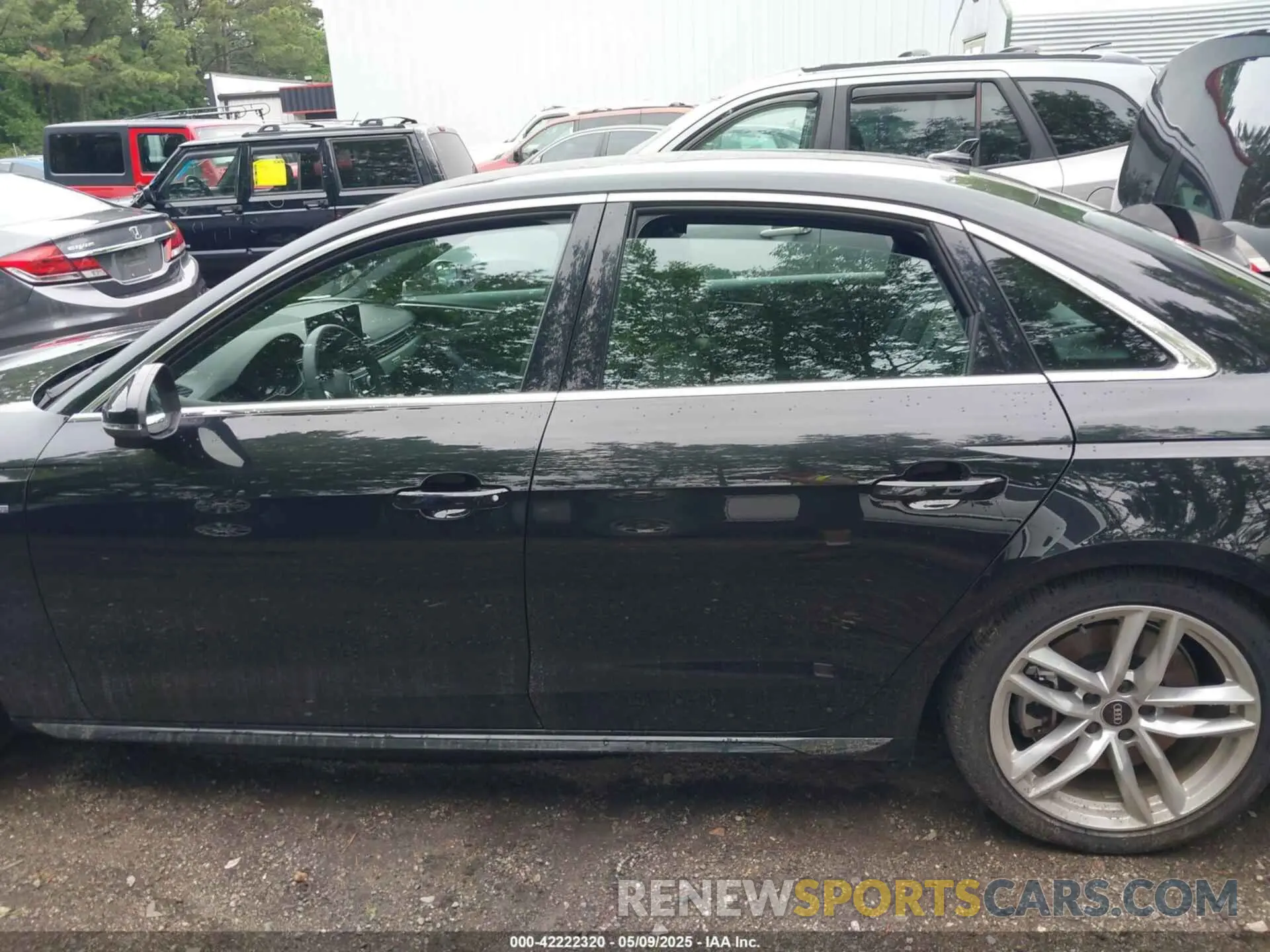 15 Фотография поврежденного автомобиля WAUEAAF47RN015613 AUDI A4 2024