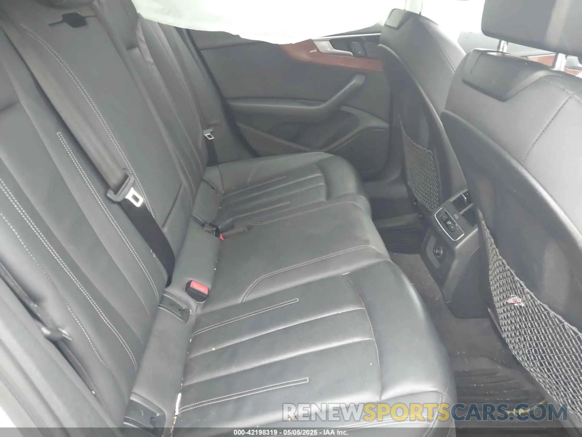 8 Photograph of a damaged car WA17NAF46LA042939 AUDI A4 ALLROAD 2020