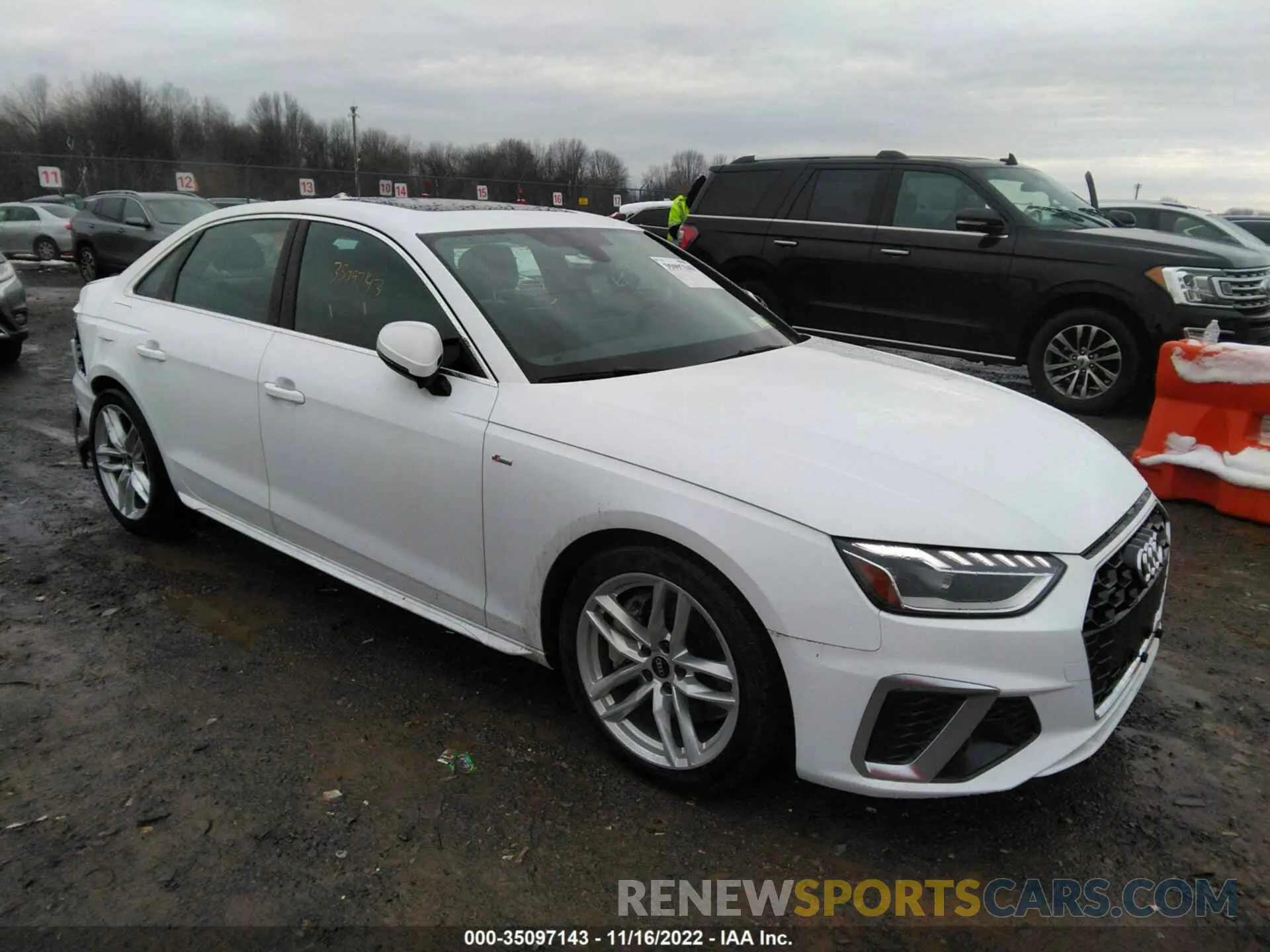 1 Фотография поврежденного автомобиля WAUEAAF46PN002154 AUDI A4 SEDAN 2023
