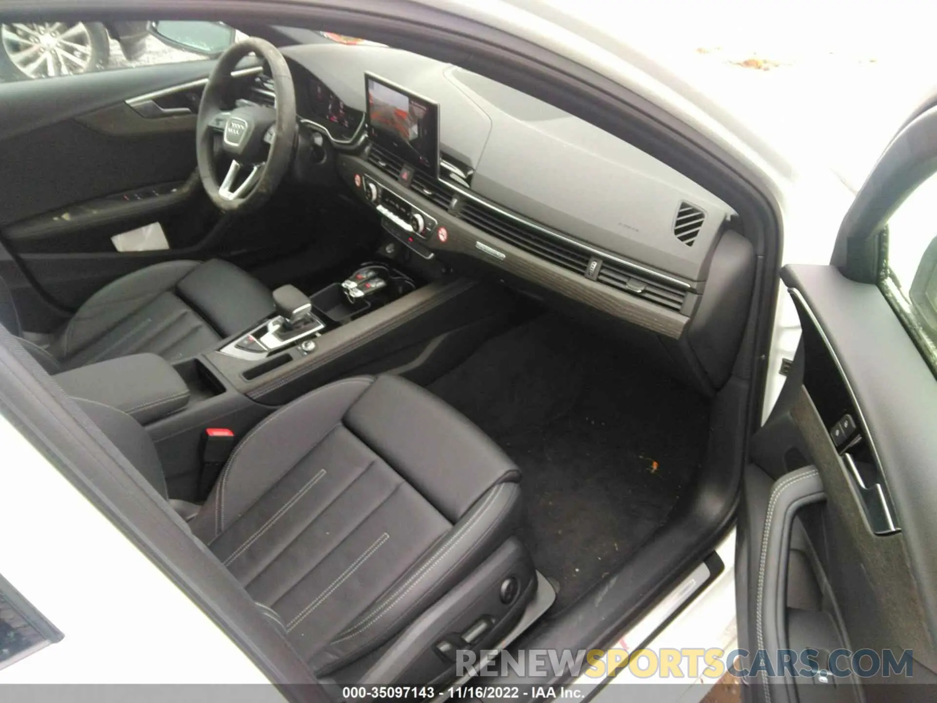 5 Фотография поврежденного автомобиля WAUEAAF46PN002154 AUDI A4 SEDAN 2023