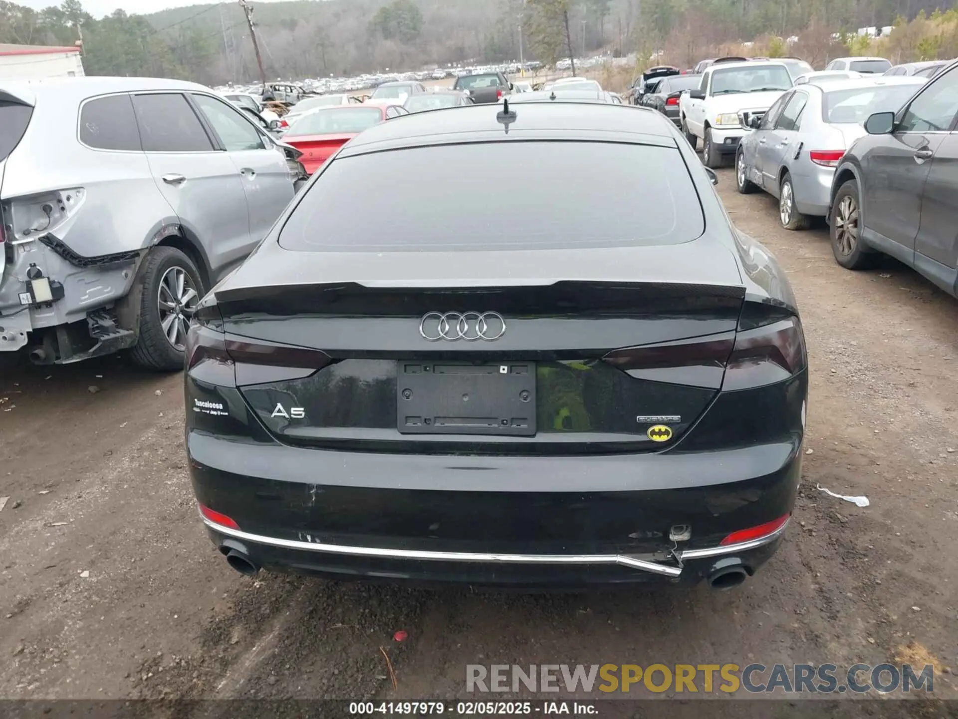16 Photograph of a damaged car WAUANCF50KA054404 AUDI A5 2019