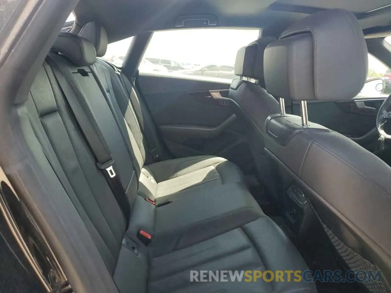 10 Photograph of a damaged car WAUANCF53KA051190 AUDI A5 2019