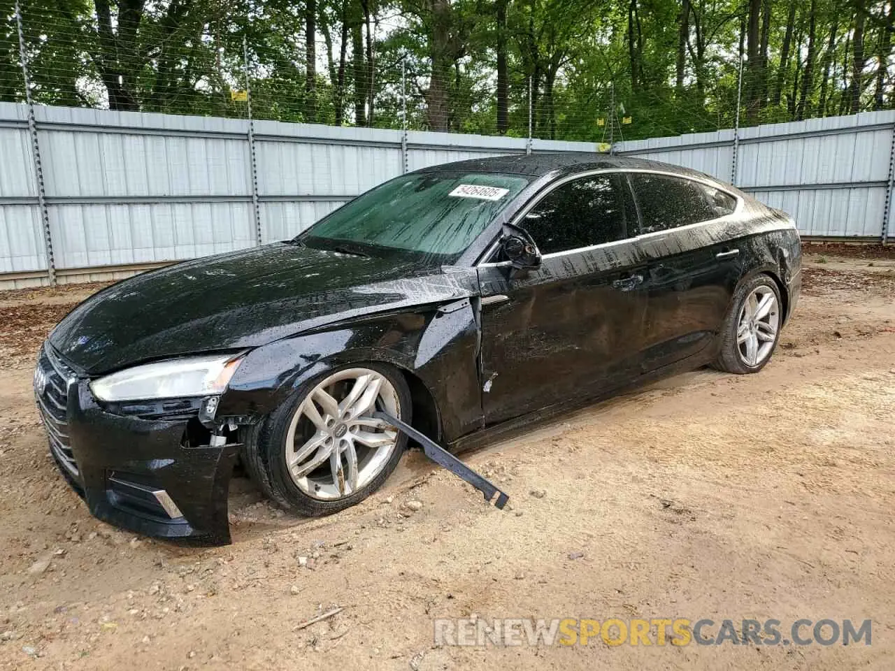 1 Фотография поврежденного автомобиля WAUANCF53KA063243 AUDI A5 2019