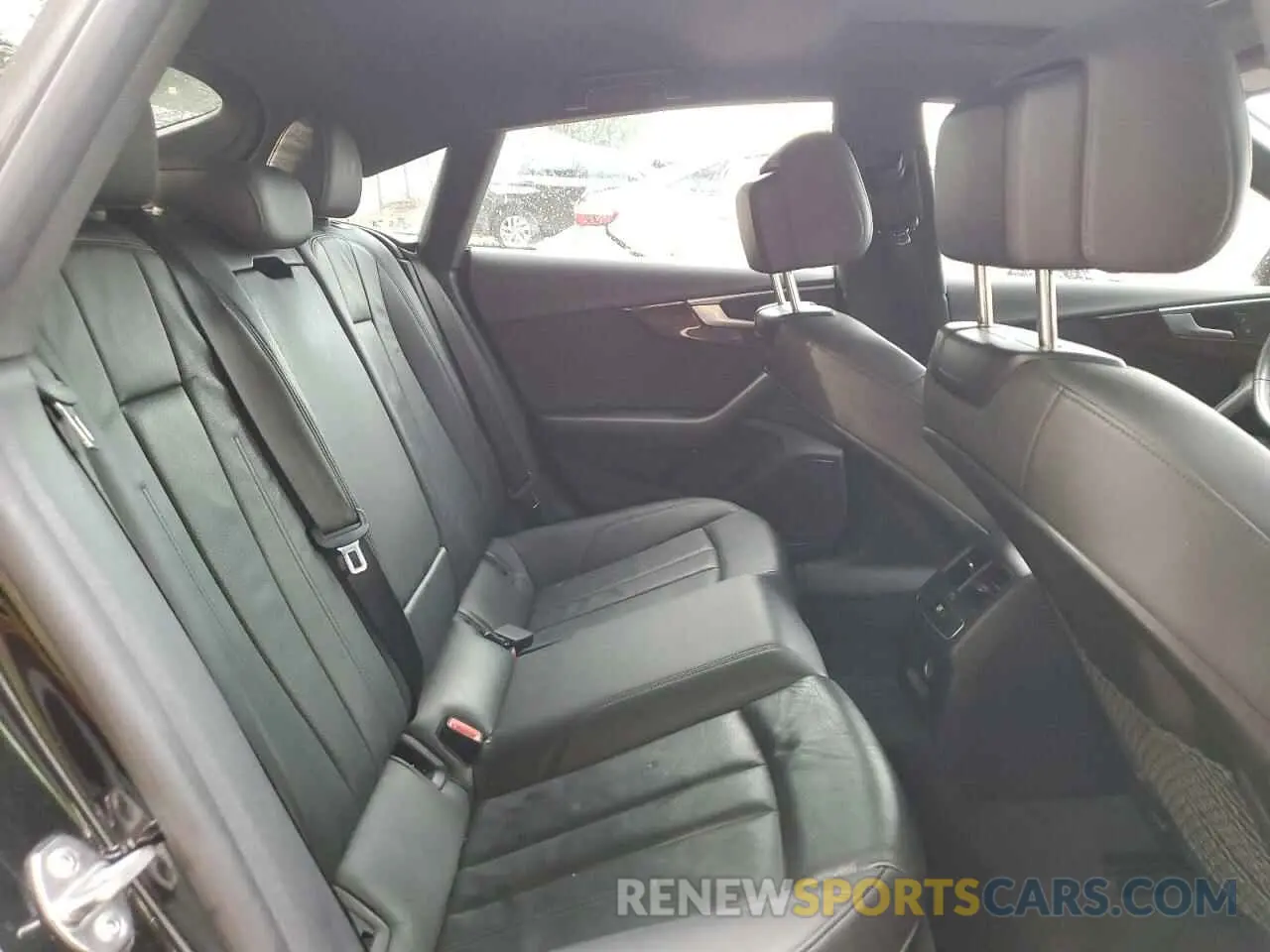 10 Фотография поврежденного автомобиля WAUANCF53KA063243 AUDI A5 2019