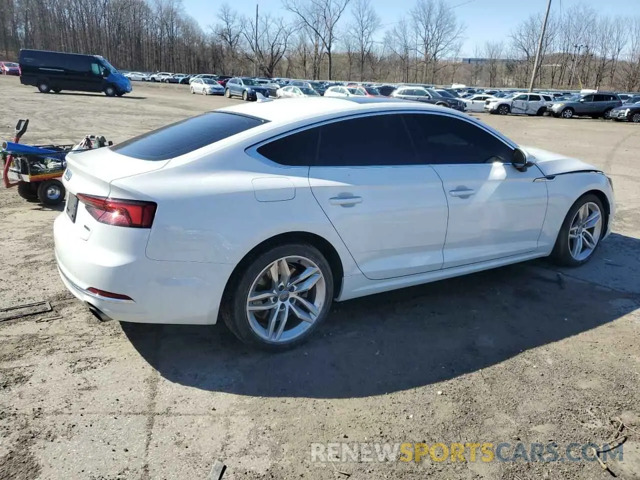 3 Фотография поврежденного автомобиля WAUANCF57KA044405 AUDI A5 2019
