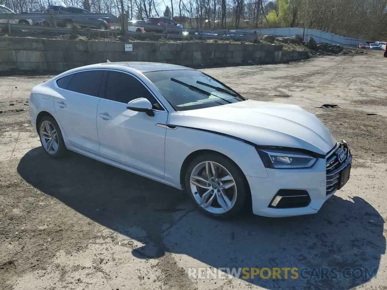 4 Фотография поврежденного автомобиля WAUANCF57KA044405 AUDI A5 2019
