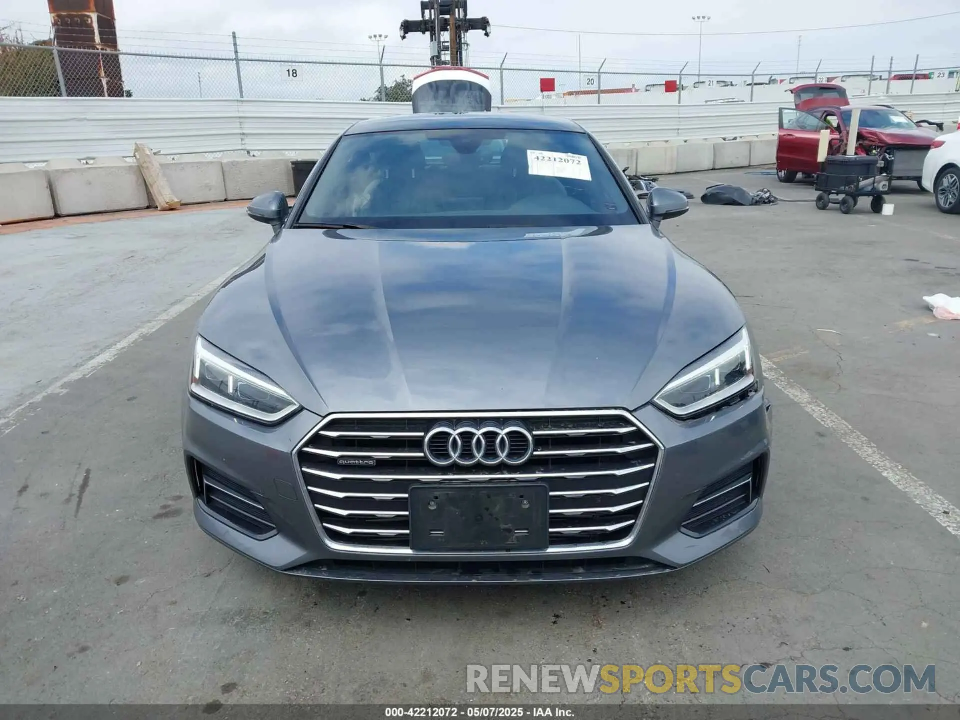 12 Фотография поврежденного автомобиля WAUANCF58KA084492 AUDI A5 2019