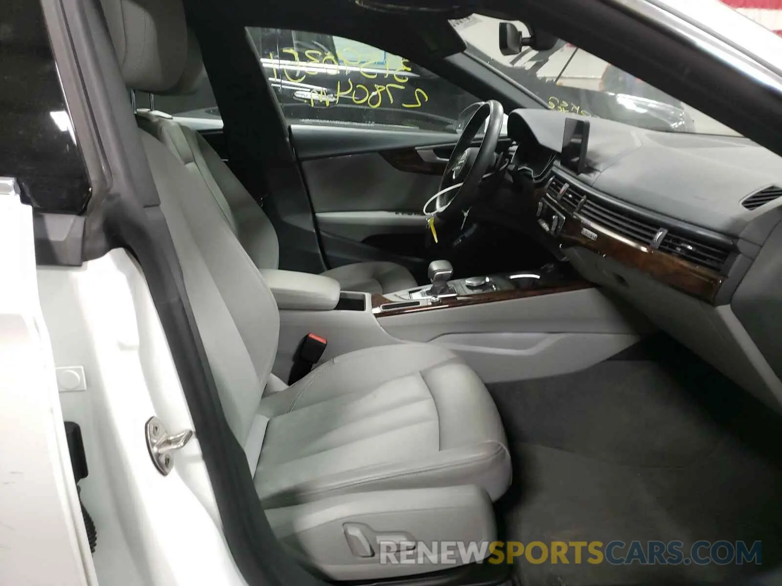 5 Photograph of a damaged car WAUANCF59KA064154 AUDI A5 2019