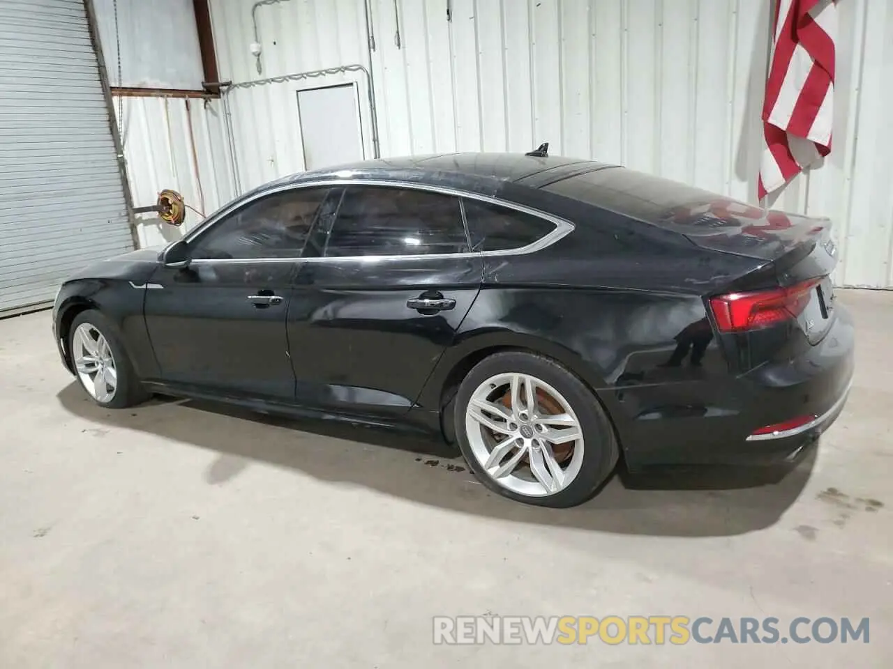 2 Фотография поврежденного автомобиля WAUANCF5XKA053423 AUDI A5 2019