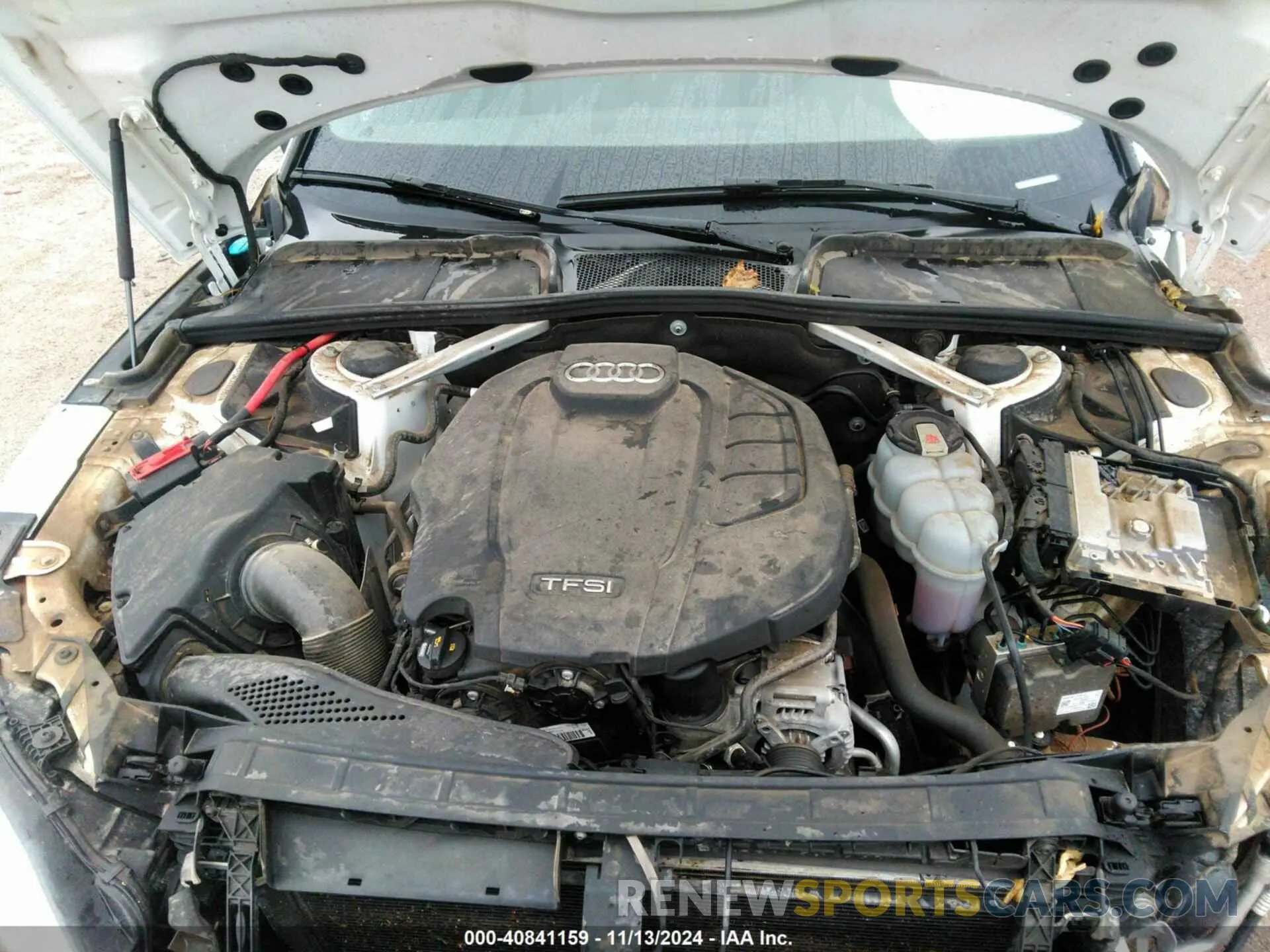 10 Photograph of a damaged car WAUANCF5XKA060551 AUDI A5 2019