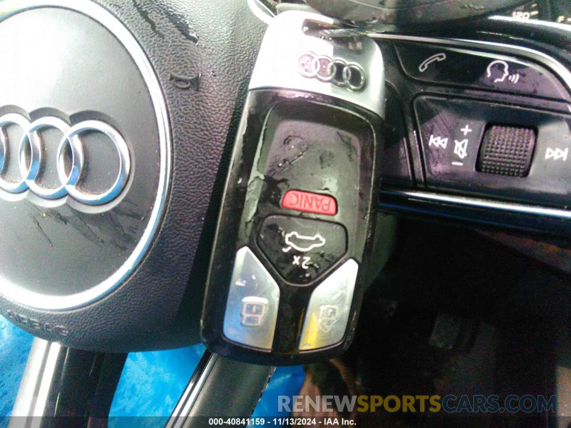 11 Photograph of a damaged car WAUANCF5XKA060551 AUDI A5 2019