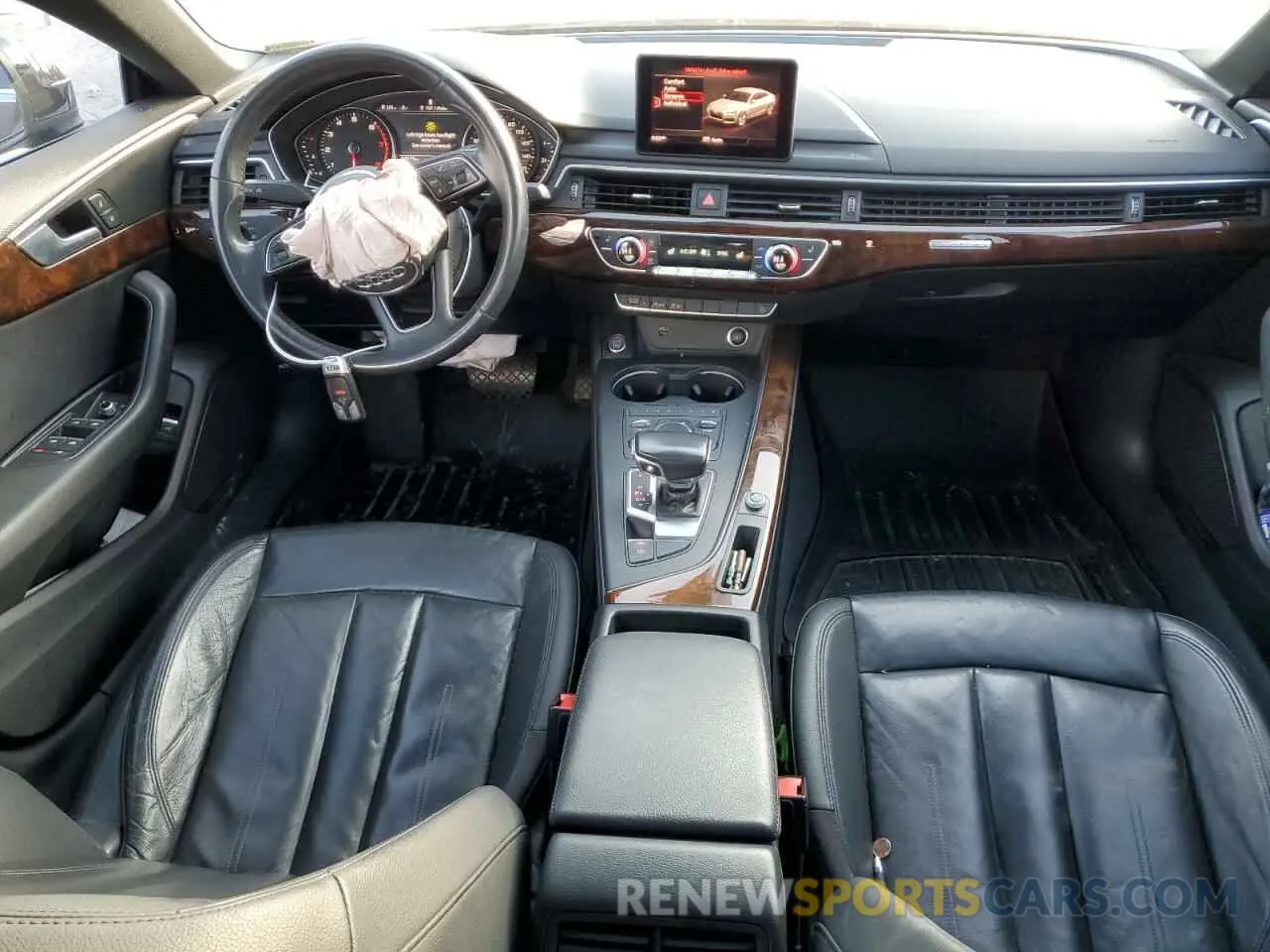 8 Photograph of a damaged car WAUANCF5XKA061196 AUDI A5 2019