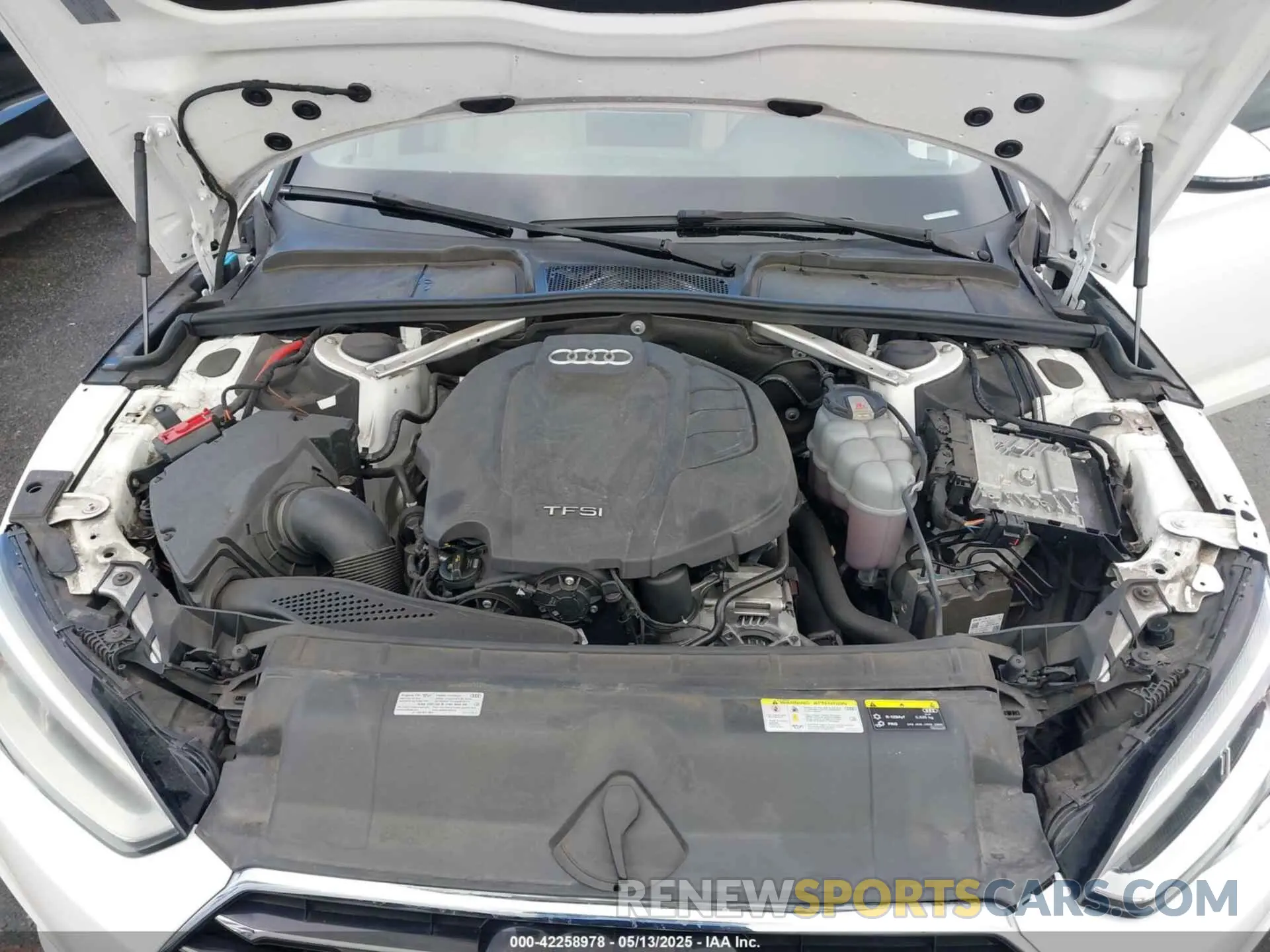 10 Фотография поврежденного автомобиля WAUBNCF58KA091561 AUDI A5 2019